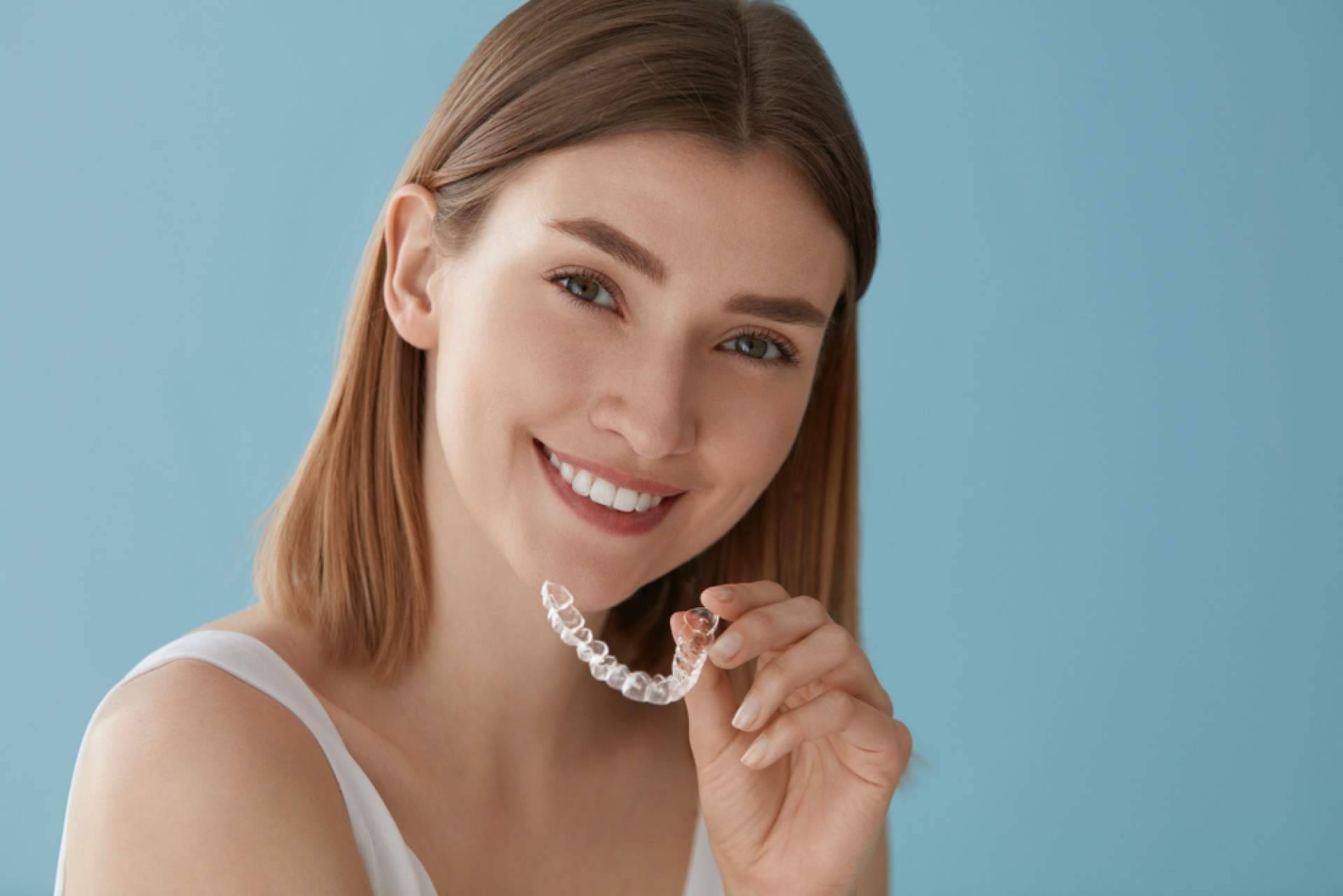 ¿Cuáles son los beneficios de la ortodoncia invisible Invisalign?, por InterORALIA