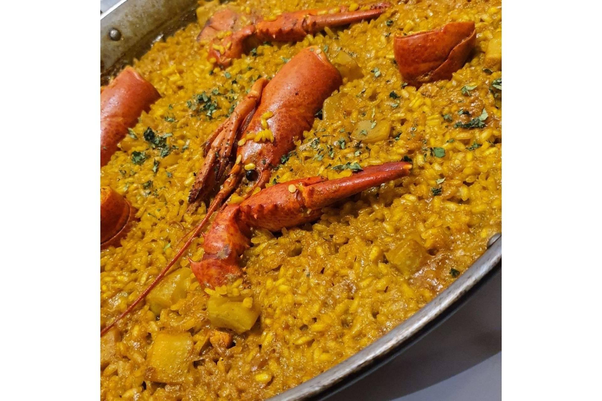 Una de las arrocerías en Valencia más reconocidas en la zona de El Cabañal, La Taberna Casera