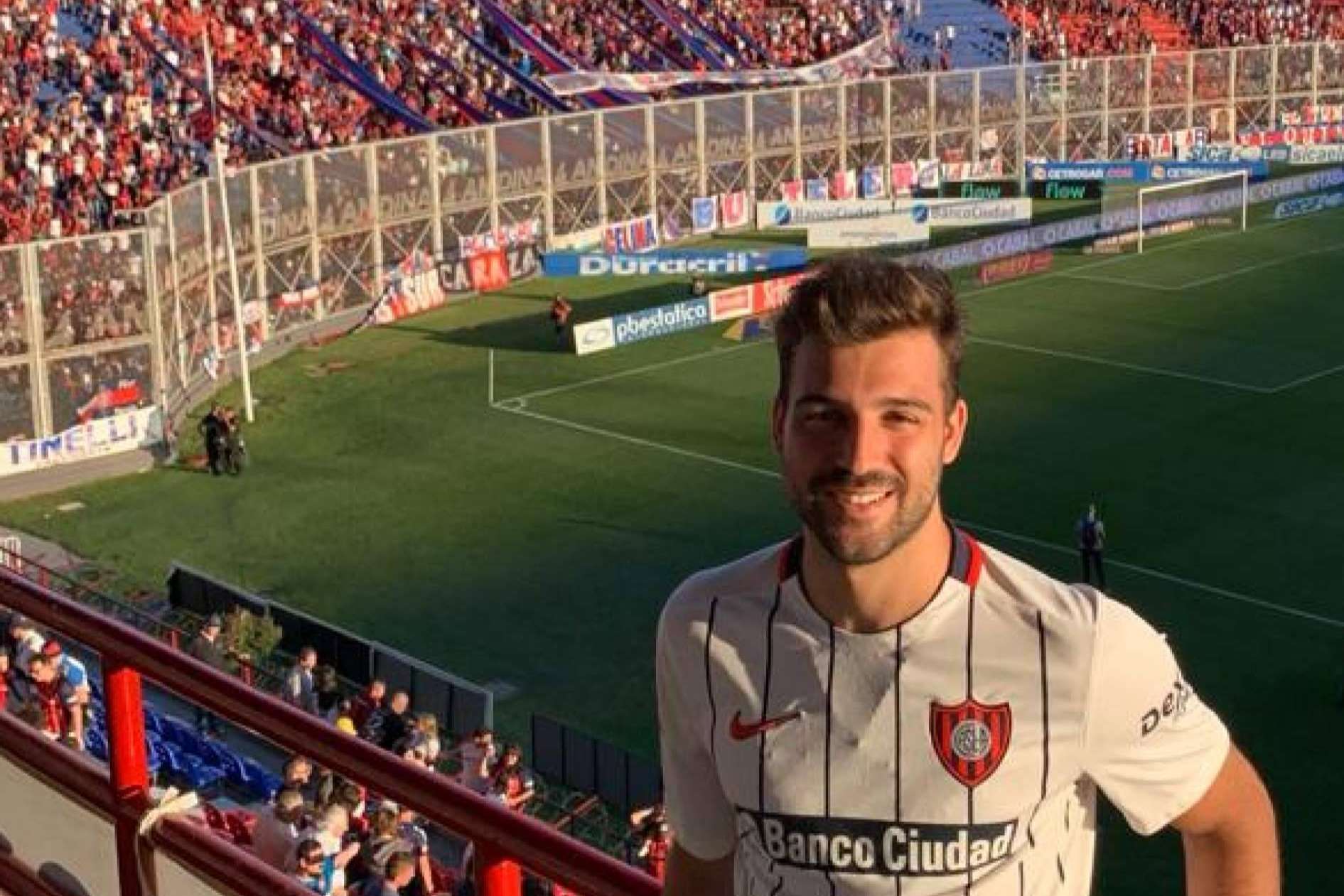 Ser un host y detalle de la experiencia con un hincha de San Lorenzo, con Football Host