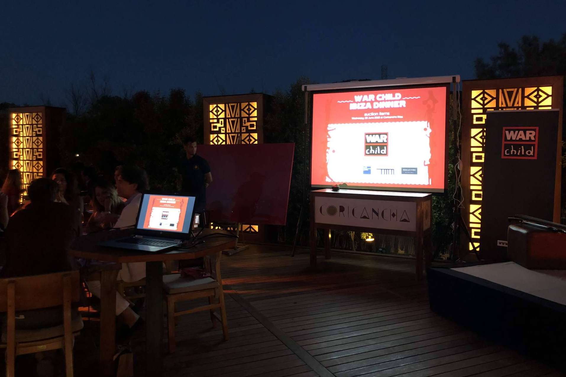Alquilar Sonido ofrece equipos de sonido y vídeo proyección para eventos