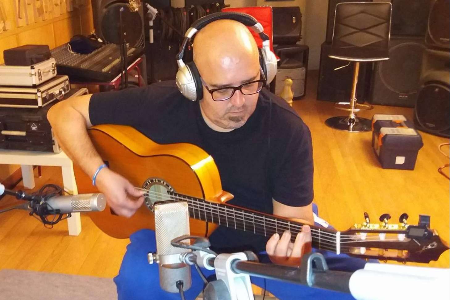 Aprender guitarra flamenca desde casa y con la supervisión de un profesor, en AprendeGuitarra.es
