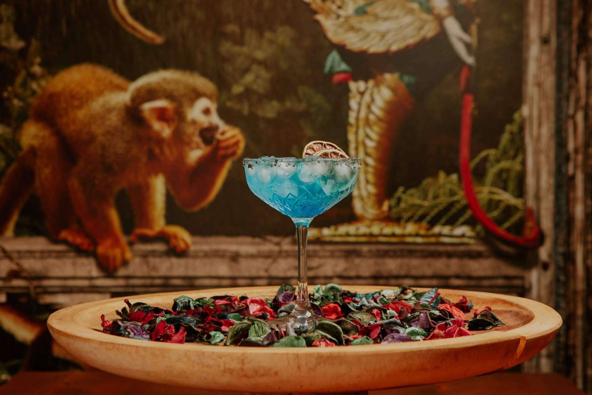 Humbaba, uno de los mejores restaurantes de Elche que fusiona gastronomía y diversión
