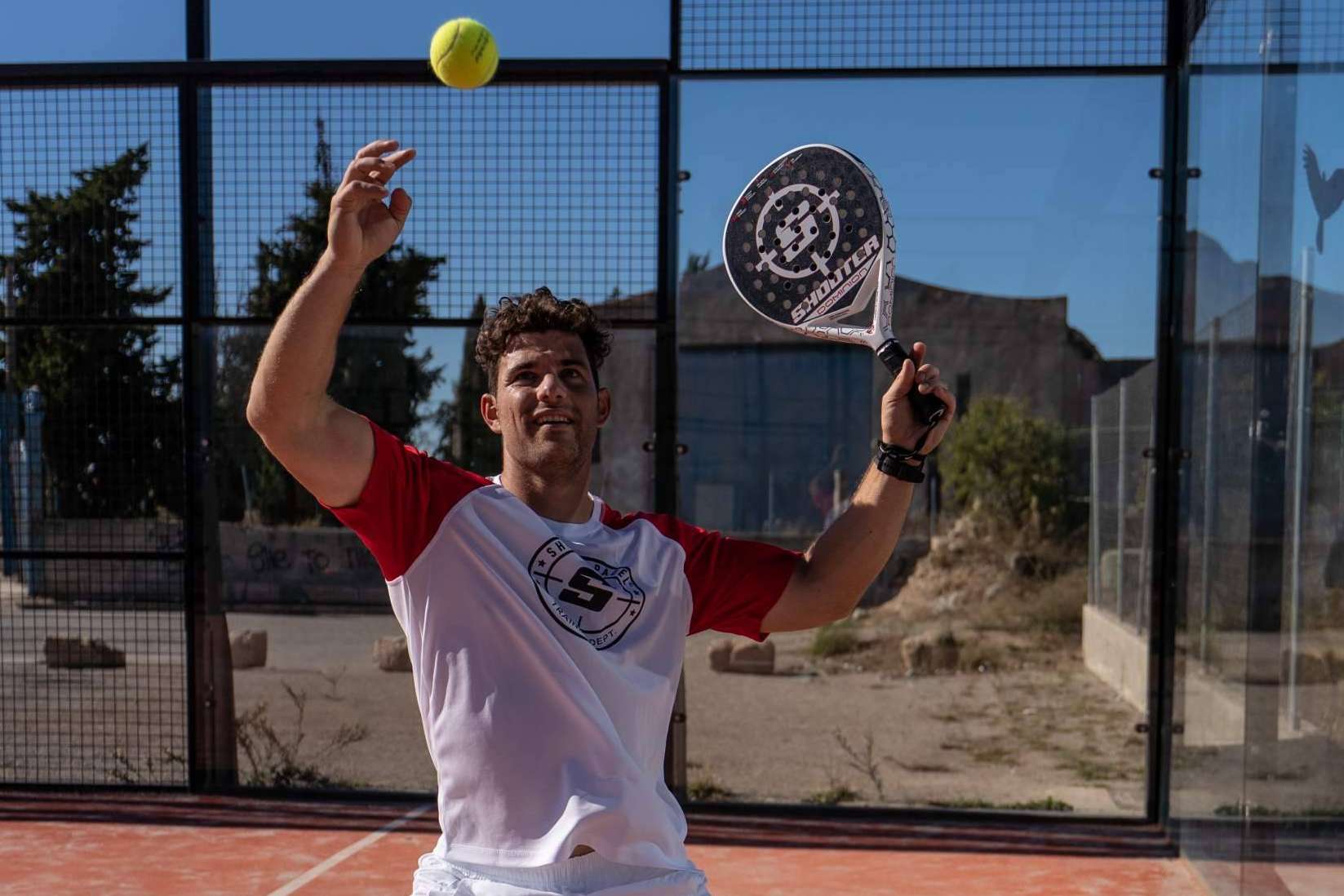 SHOOTER PADEL dispone de palas de pádel profesionales con un proceso de fabricación único que permite personalizar cada pala