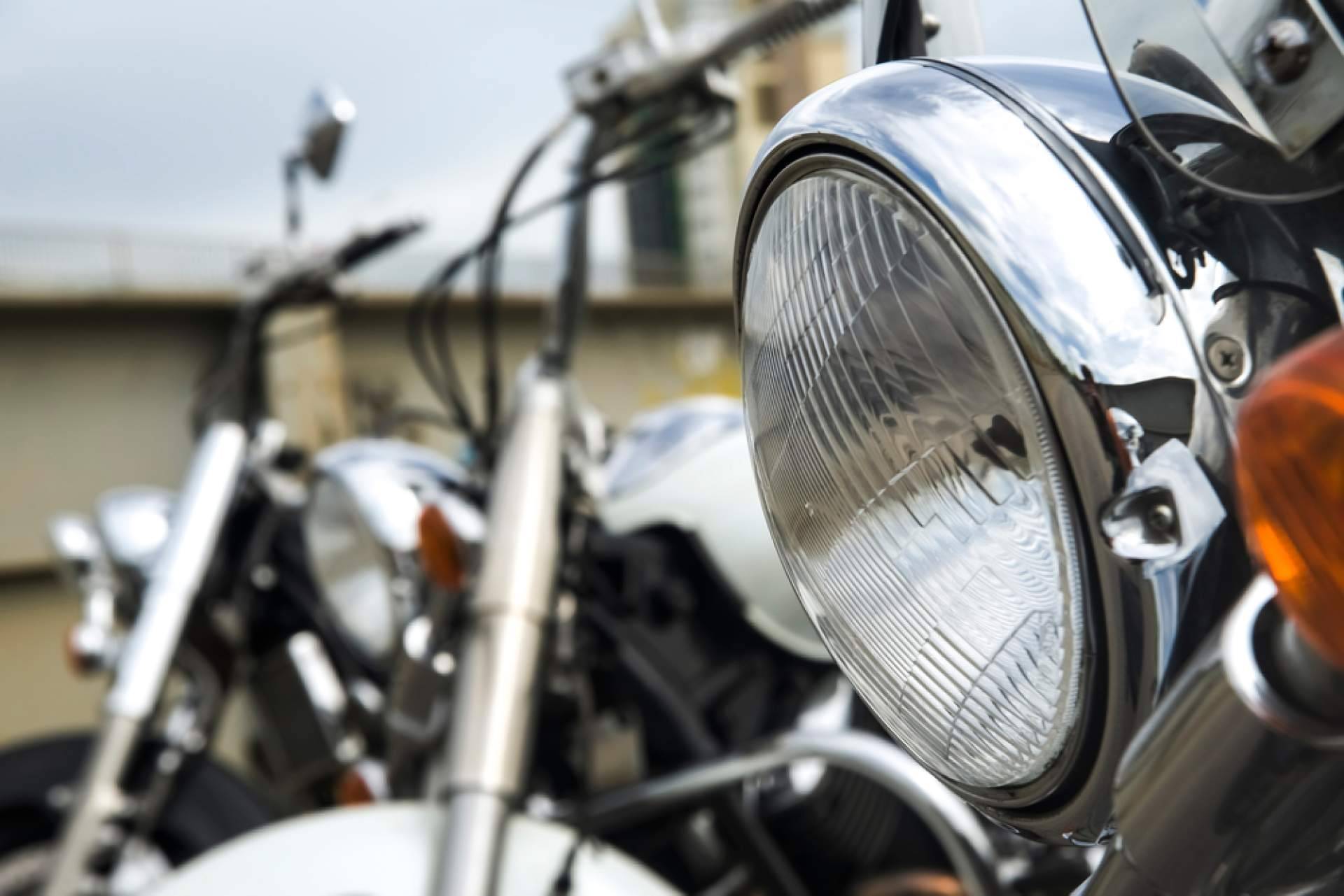 Una gran variedad de accesorios para motos que pueden encontrarse en Nilmoto