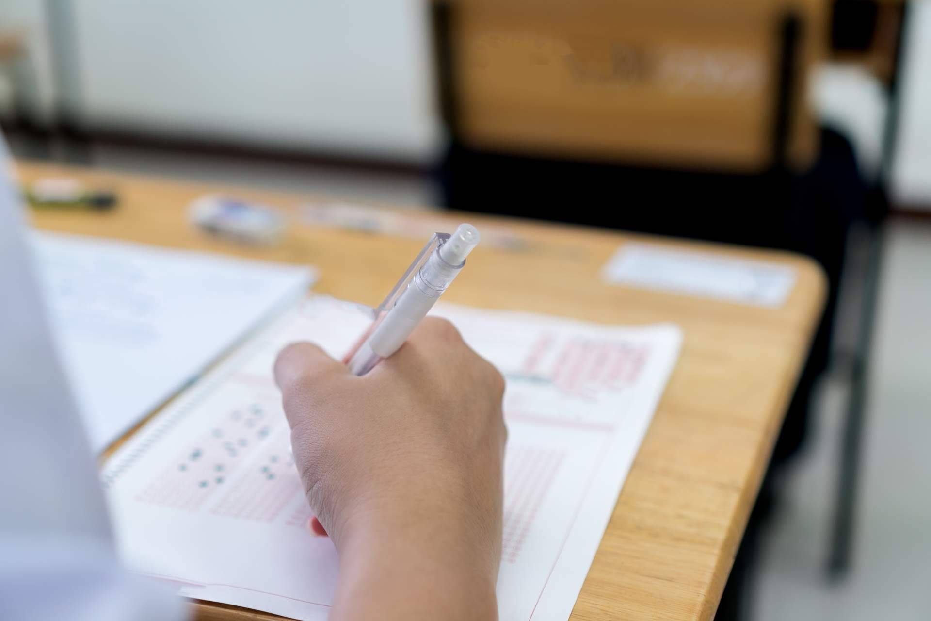 Conseguir el título B1, B2, C1 y C2 en 5 meses es posible con EOI Por Libre