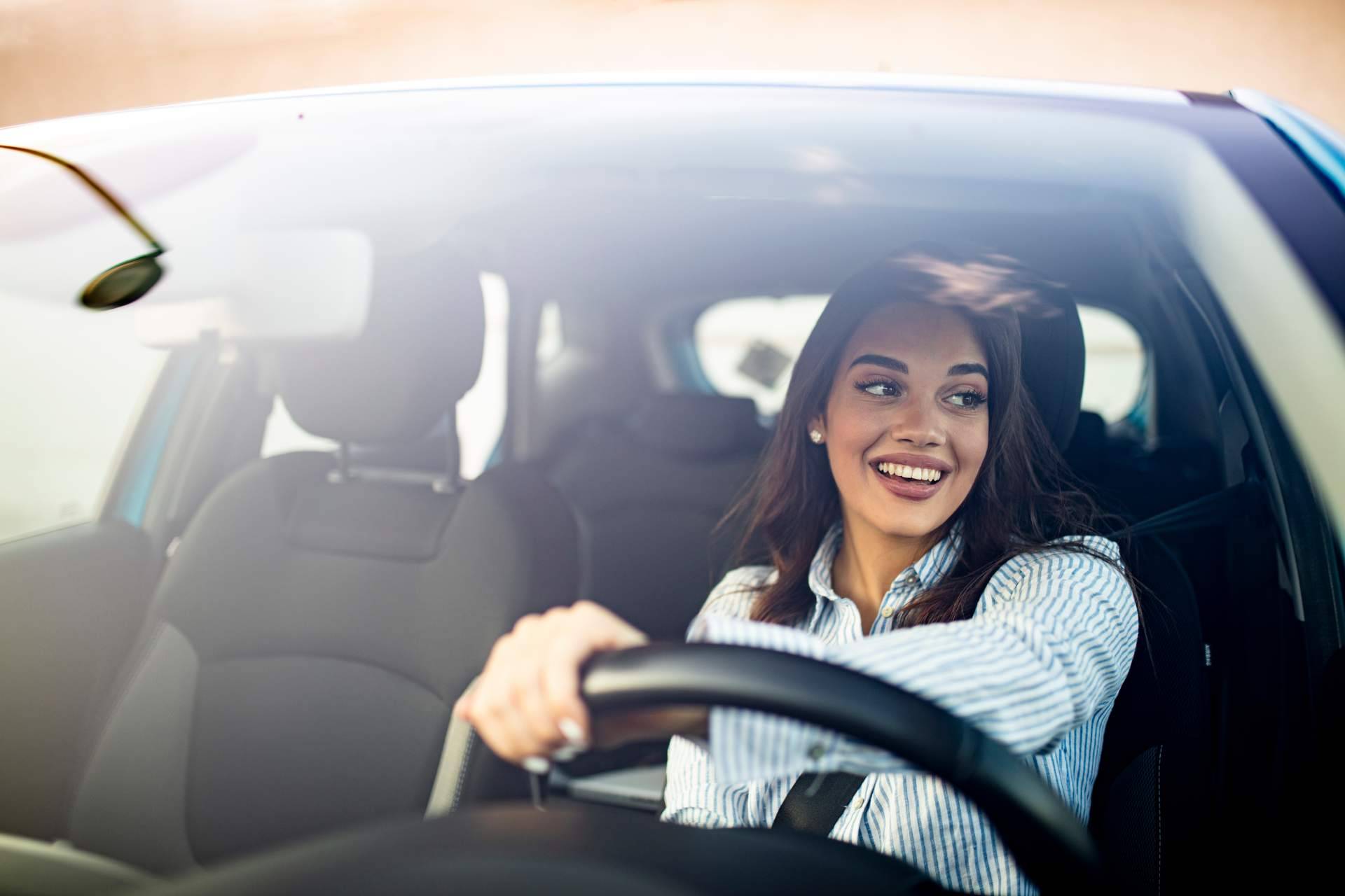 Una empresa especializada en renting en España que ha alcanzado los 3000 coches entregados, Renting Plus