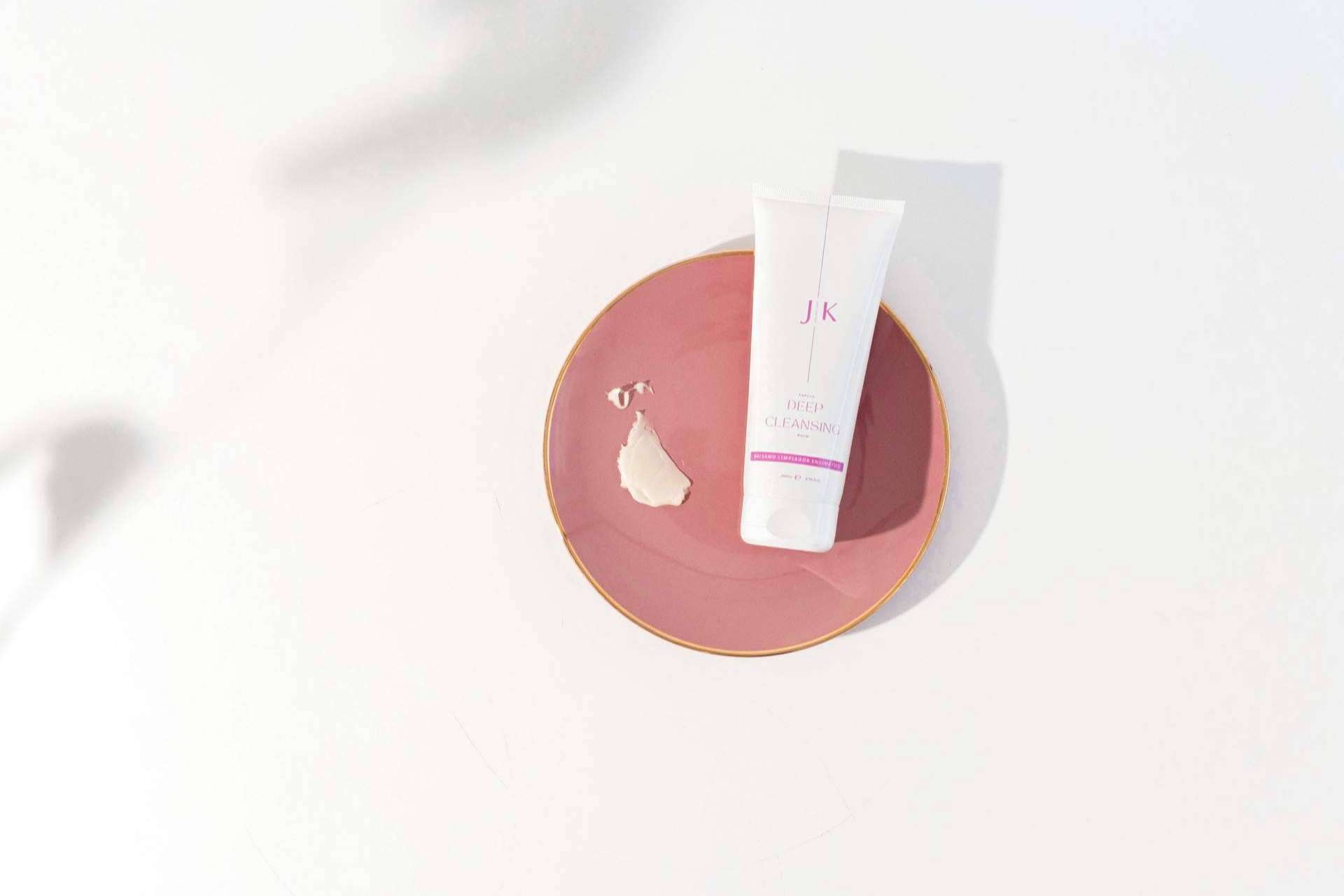 Doble limpieza facial, por qué, cuándo y con qué productos realizarla