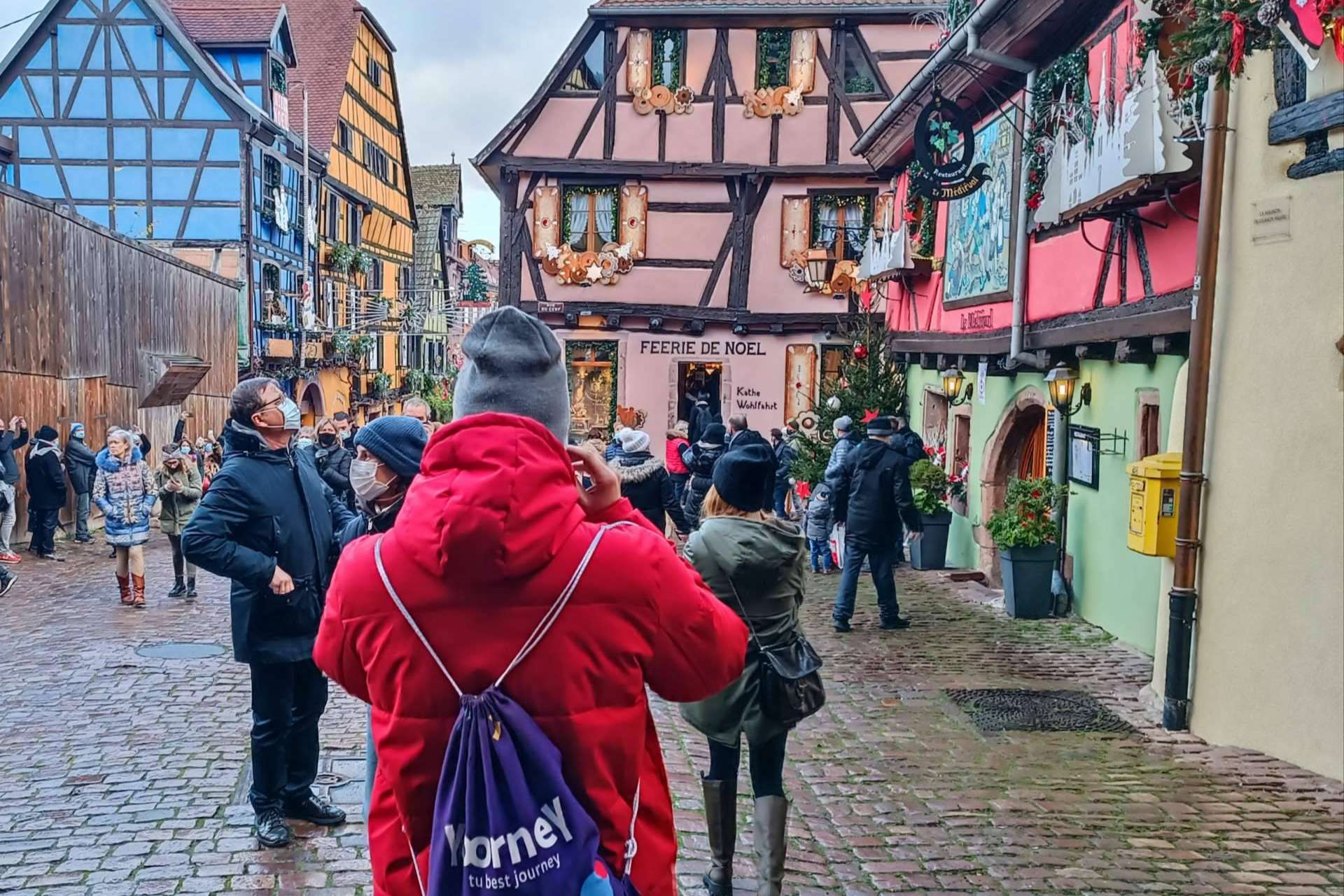 Los turistas españoles disfrutan con la tenencia de visitar mercados navideños