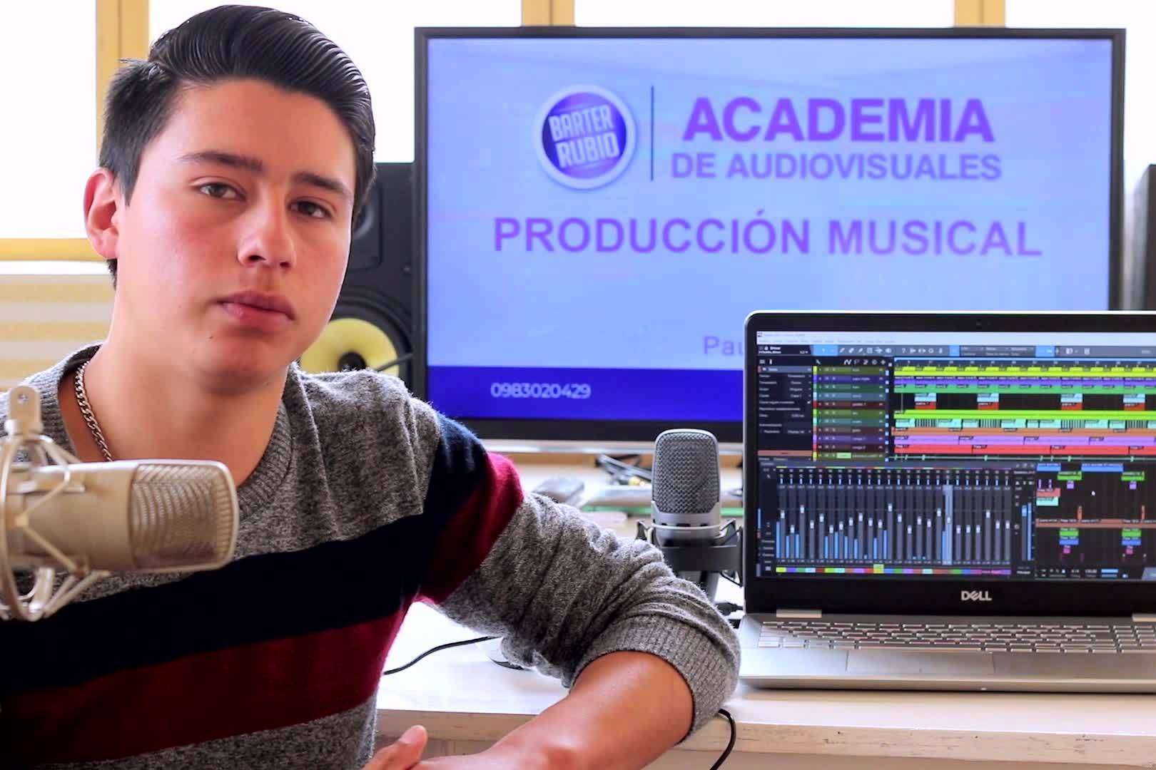 El auge de la enseñanza en línea con profesores en vivo, con Academia Barter Rubio
