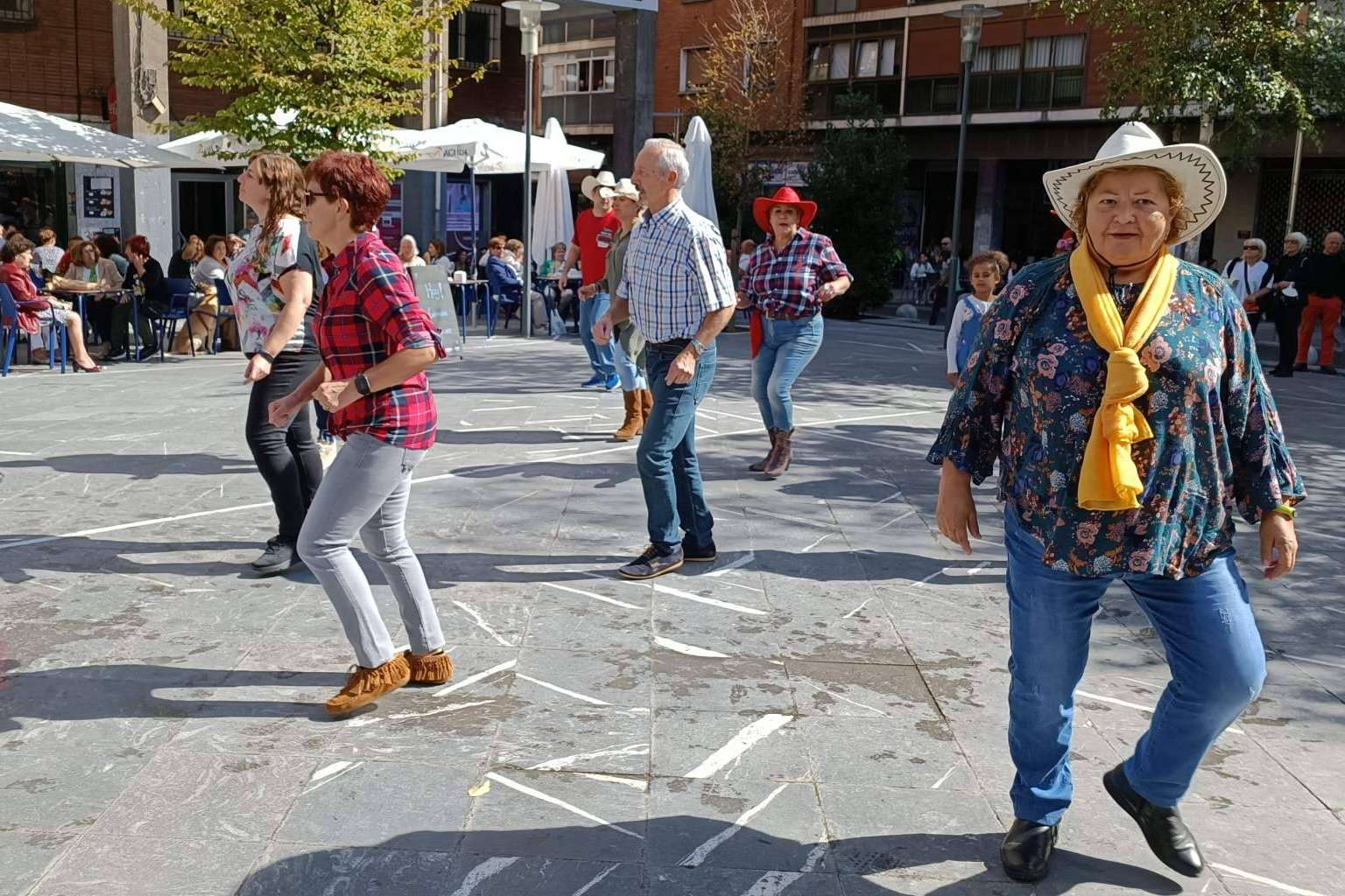 Asociación de Bailes de Salón Dance GM y los grados de evolución deportiva Line Dance