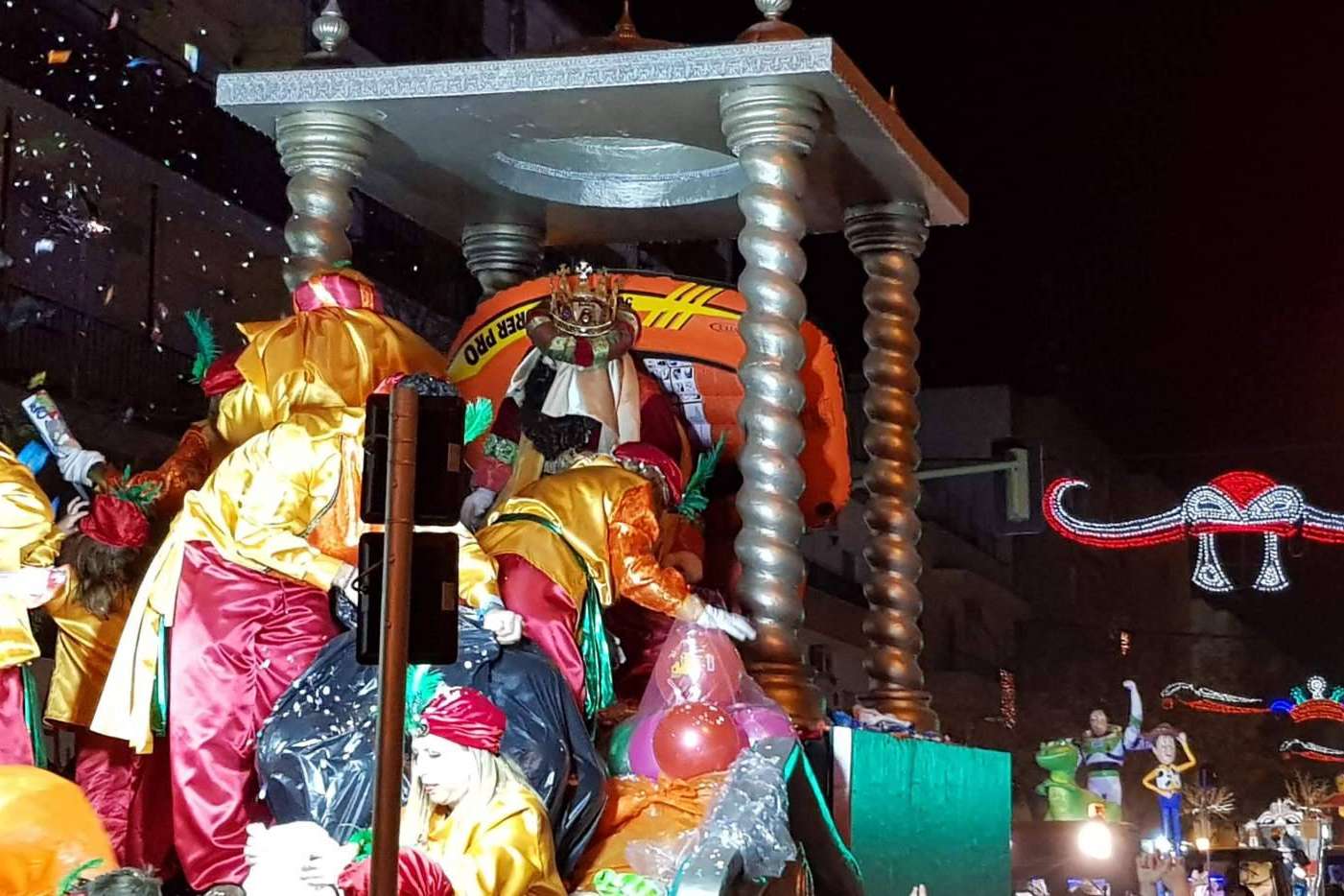 Sumiseran crea ornamentos tematizados para la cabalgata de reyes