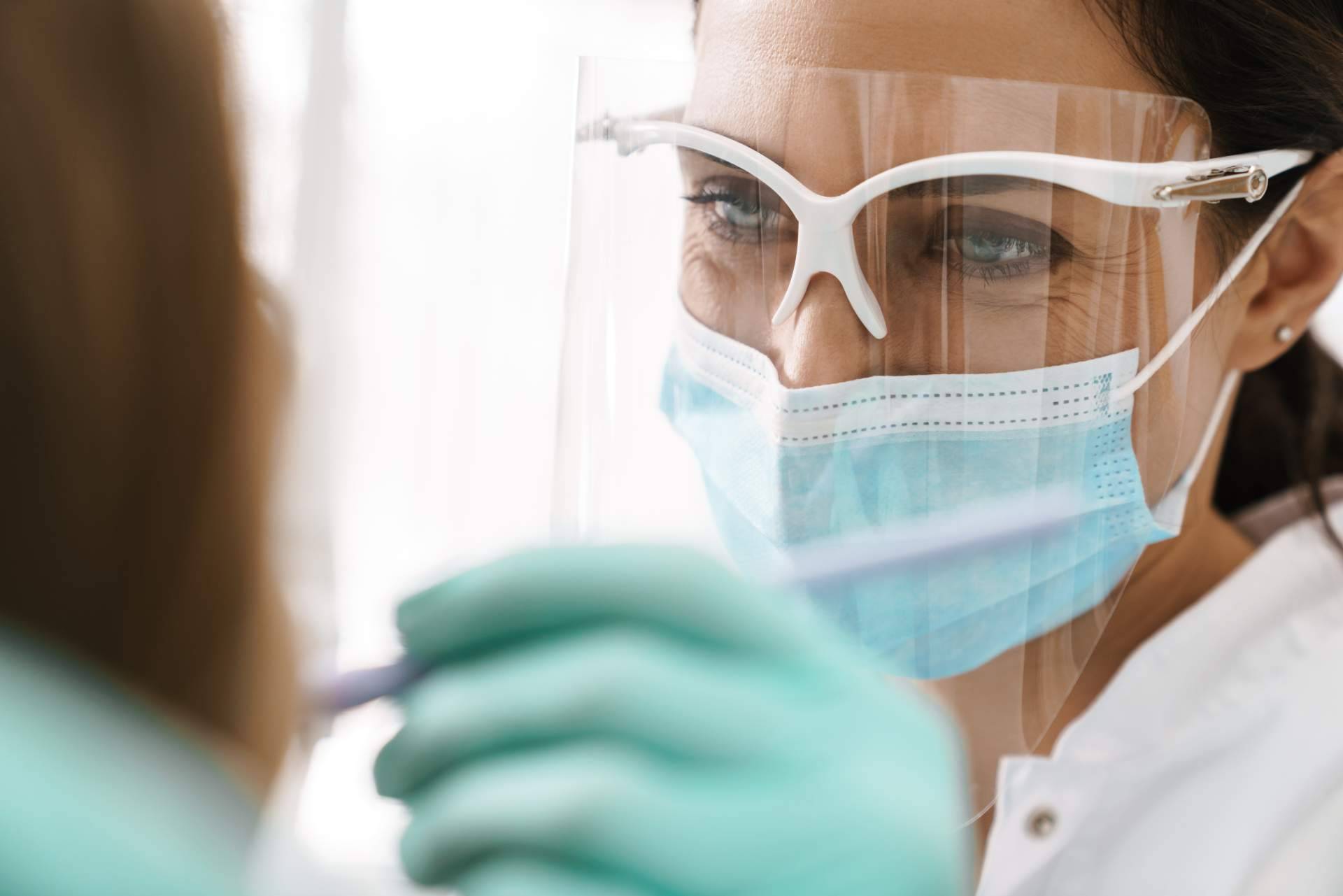 ¿Qué es la rehabilitación dental? Los expertos de Clínica Dental Delgado lo explican