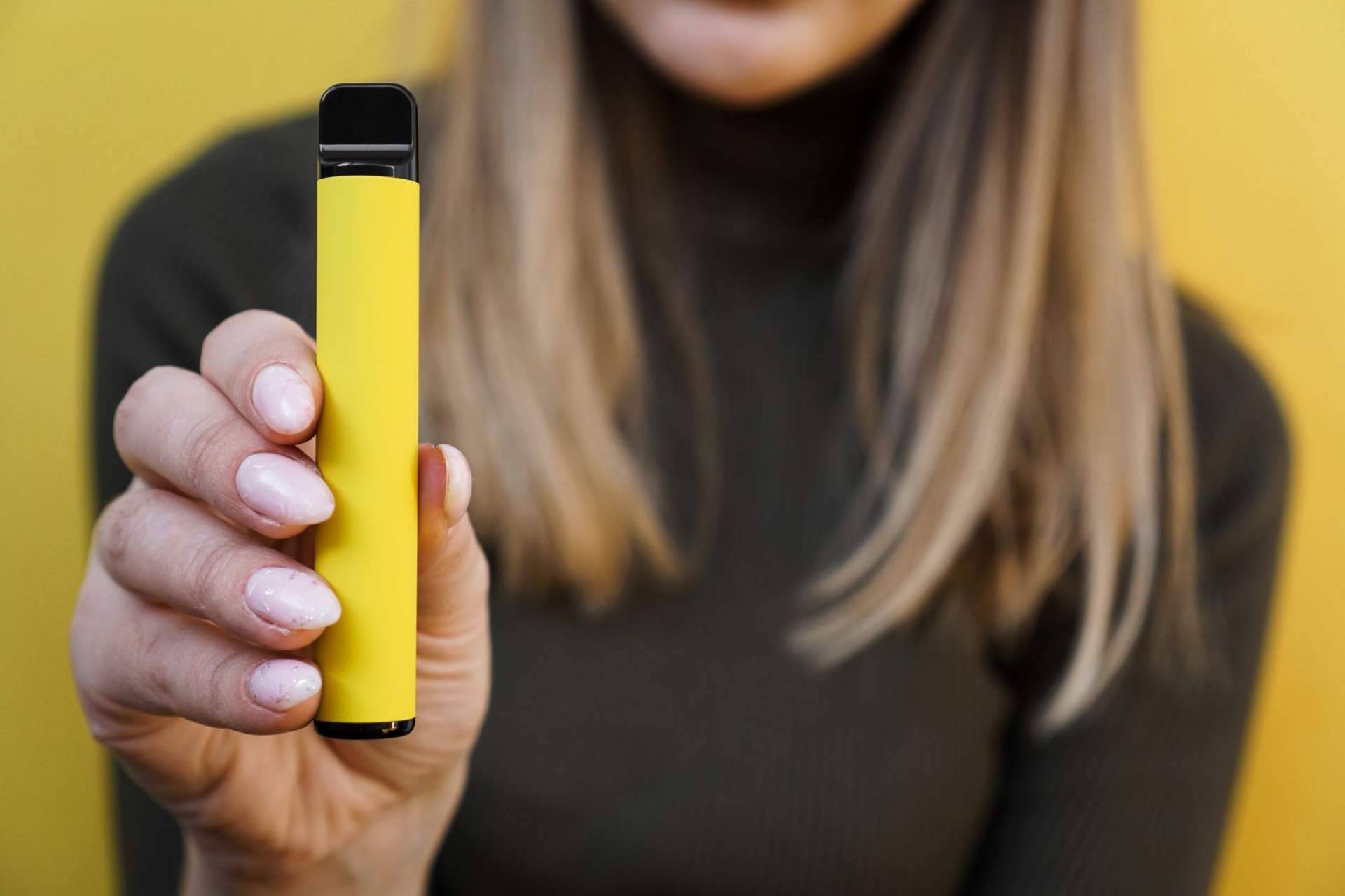 VitalCigar renueva su catálogo de vapers desechables y normales