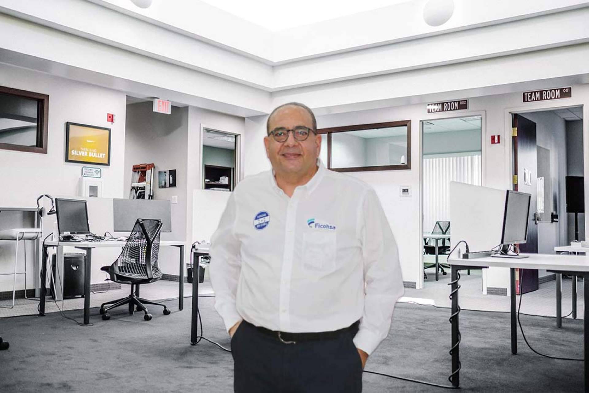 Camilo Atala Faraj, mediante Ficohsa, trabaja para proteger los recursos naturales en Honduras