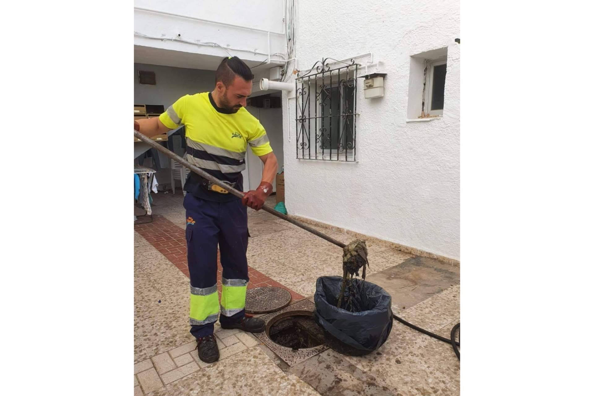 Servicios de limpieza y desatoros de saneamiento en Málaga y provincia