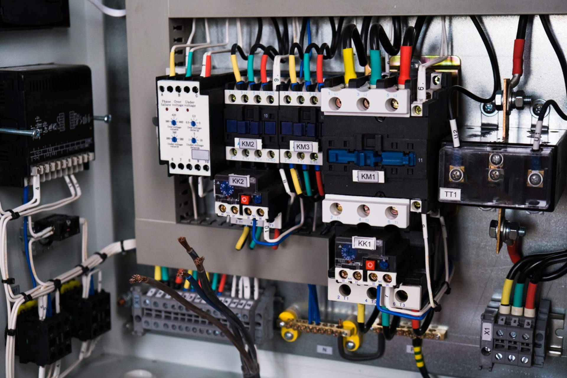 Material eléctrico Schneider Electric en Cadenza Electric
