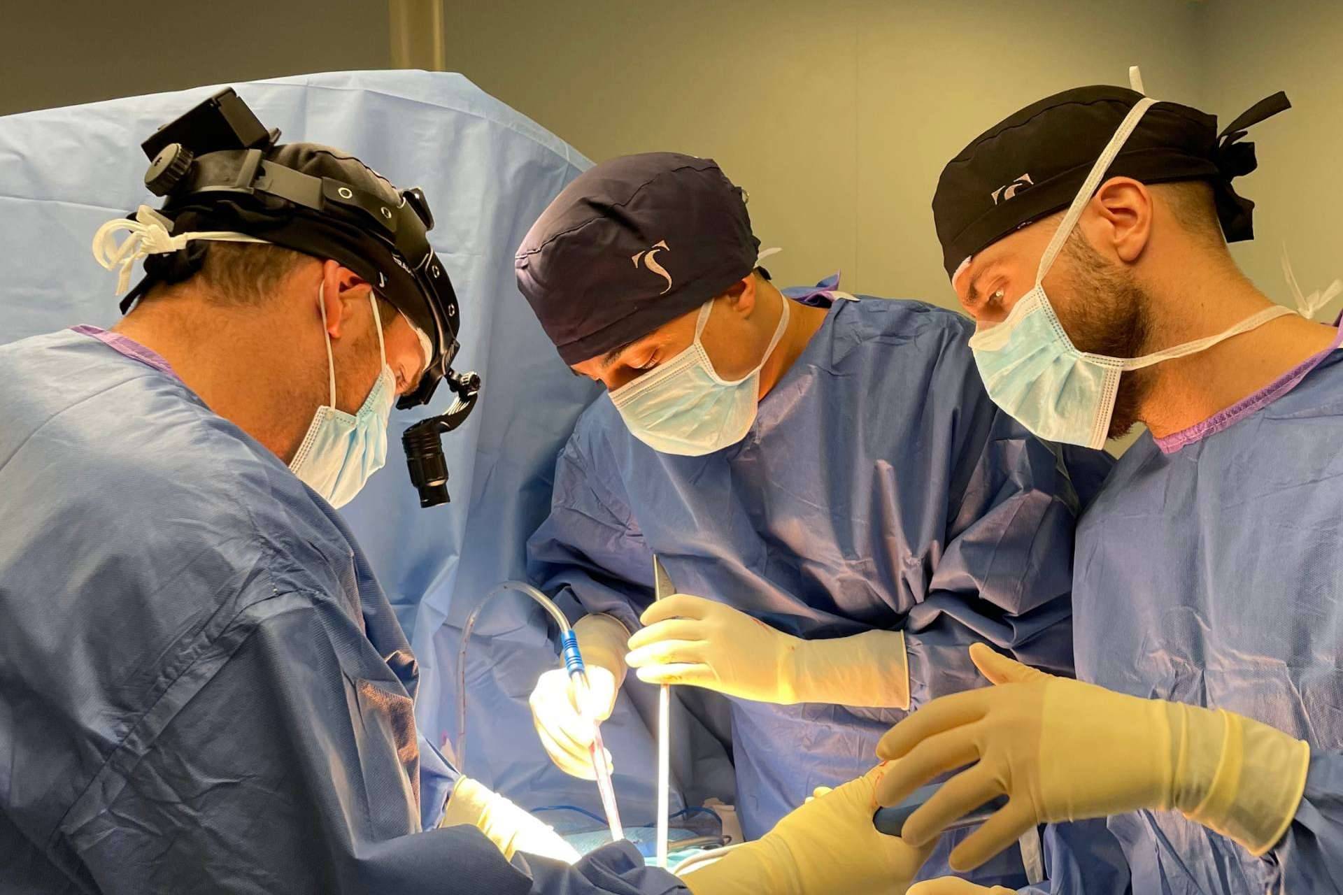 Las ventajas de la operación de prótesis de cadera con la técnica pionera de Traumatología Soler