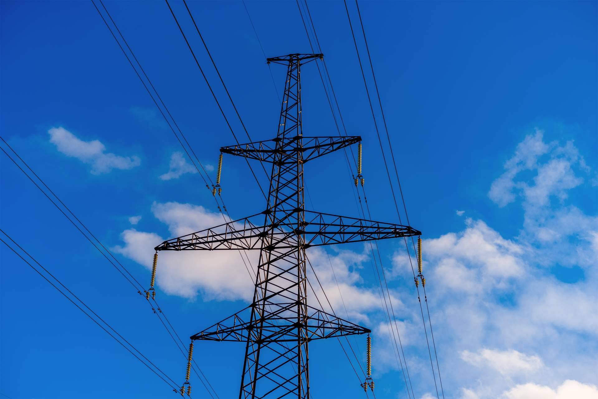 Las ventajas de dar de baja la luz en pisos de alquiler, según ISholidays.com