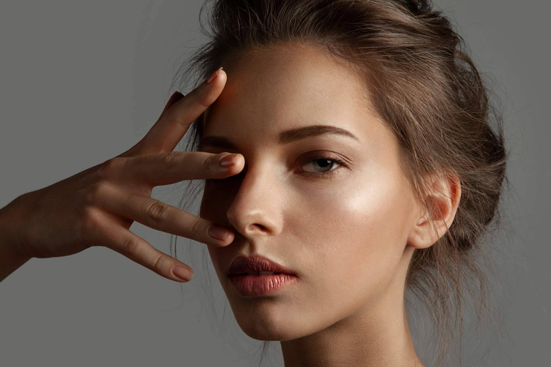La tendencia en medicina estética de 'foxy eyes' aporta una mirada cautivadora