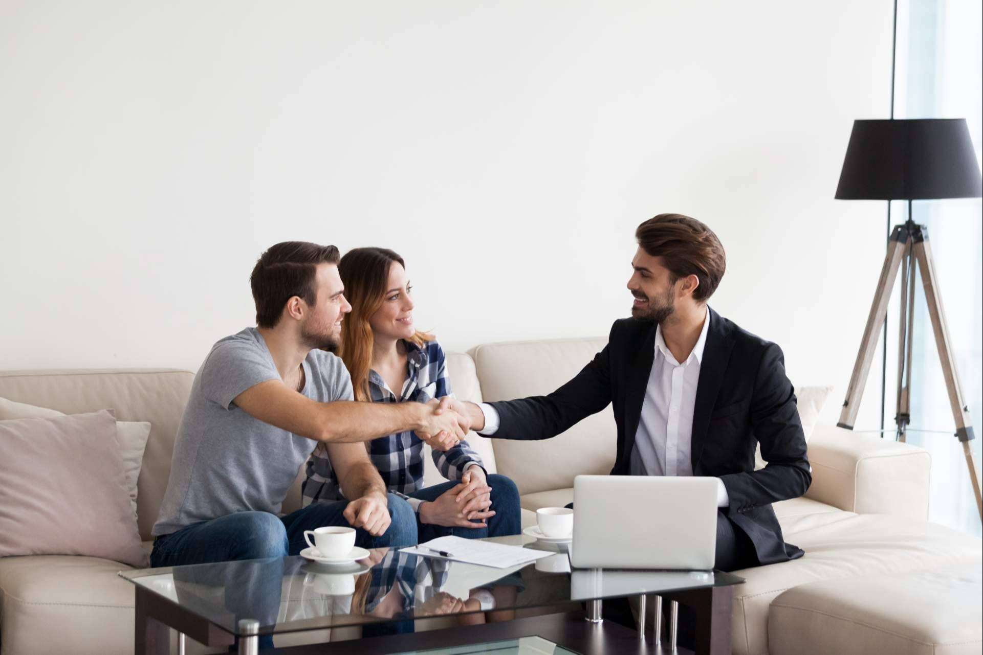 Los agentes inmobiliarios de M&L Consulting encarnan en una sola persona todas las operaciones relacionadas con un inmueble