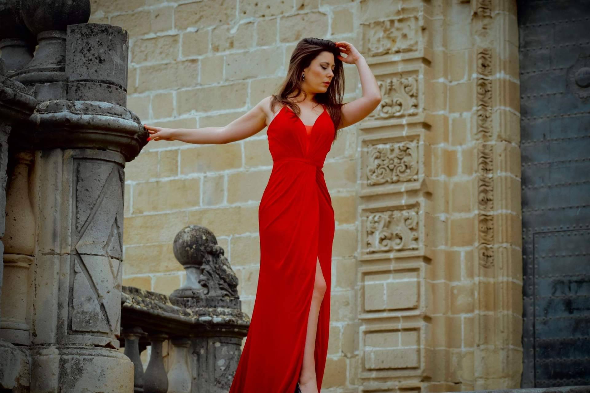 La conocida Isabella Seijo empieza fuerte el 2023 con el lanzamiento de varios éxitos musicales