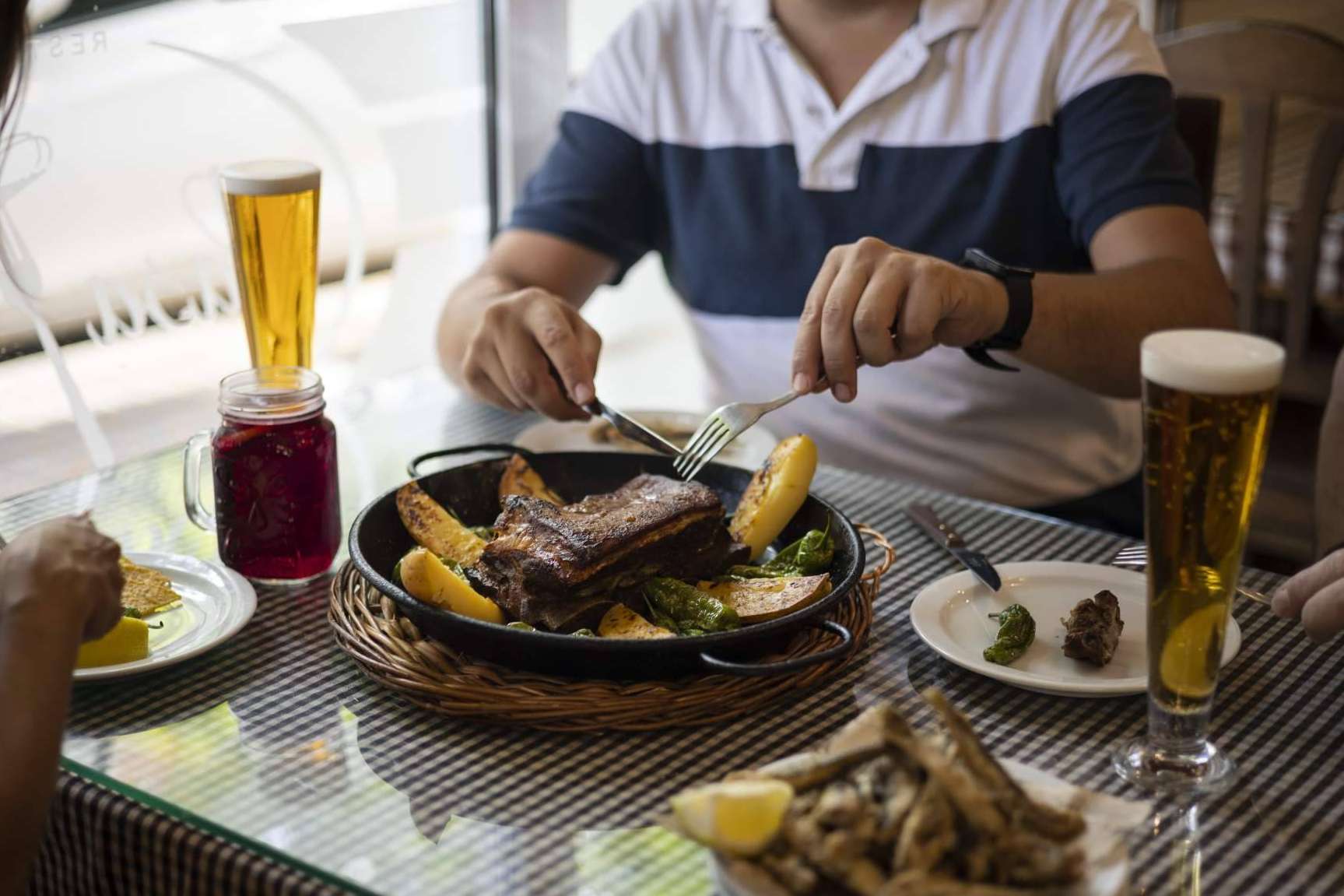 Visitar un restaurante de tapas a medida del usuario, Pasa Tapas