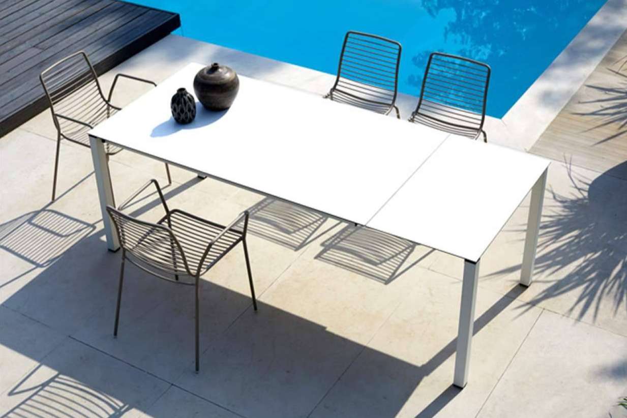 El amplio catálogo de sillas y mesas de jardín de la tienda online Muebles Exterior