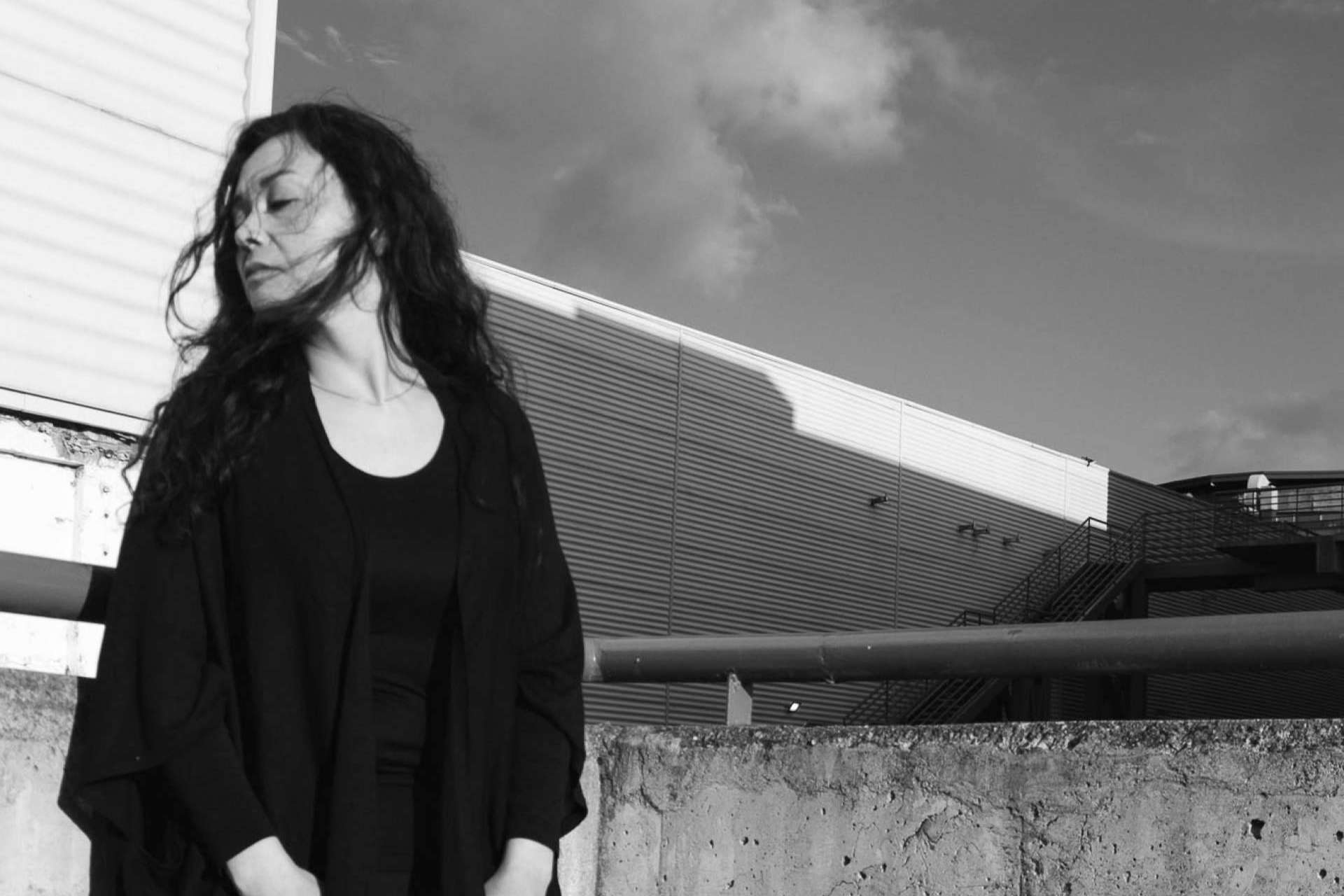 Claudia Wool, la artista textil de la Patagonia, viene a España para centrarse en una nueva serie de tapices inspirados en el Mediterráneo