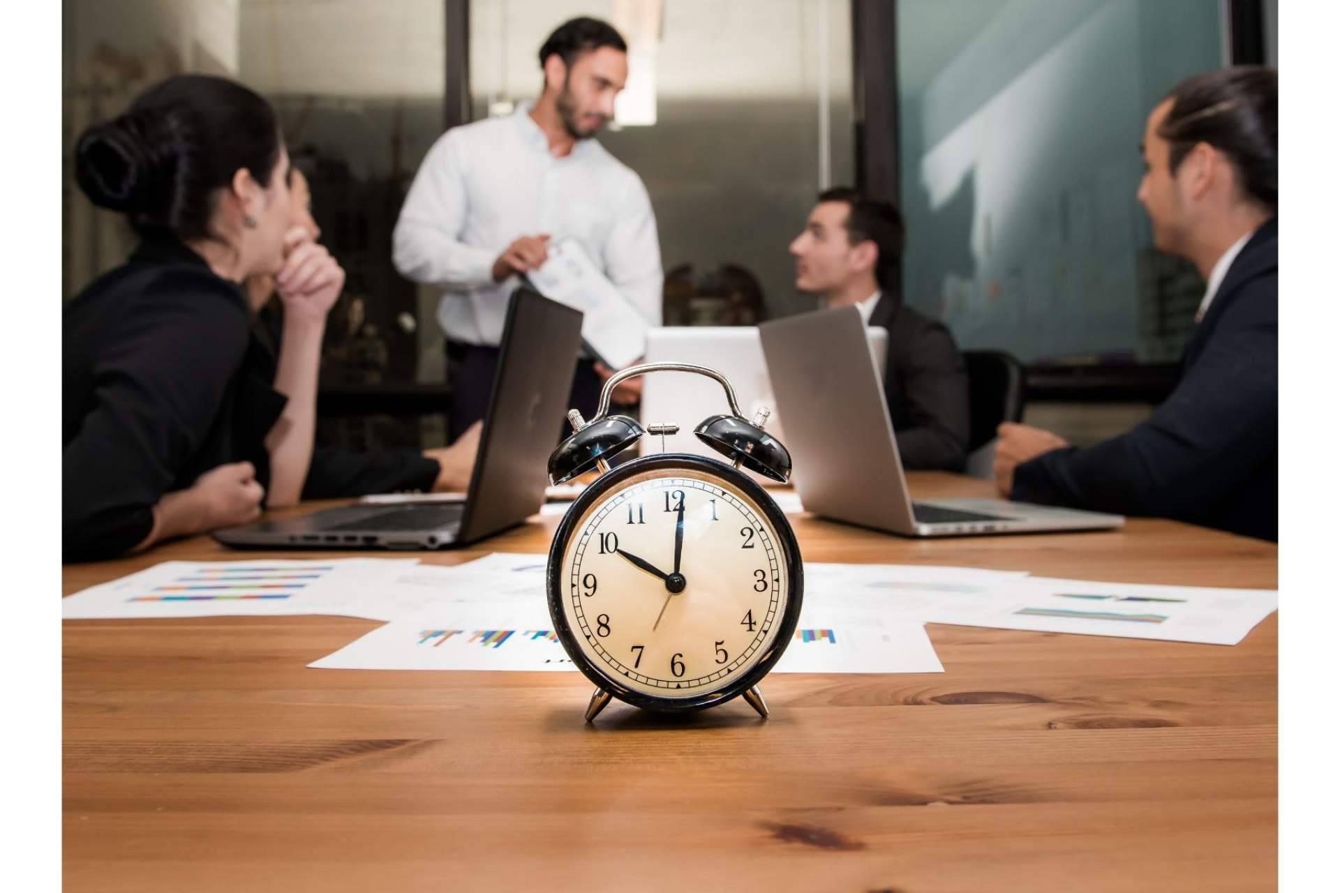 Se pone a disposición una versión gratuita del software de control horario INWOUT
