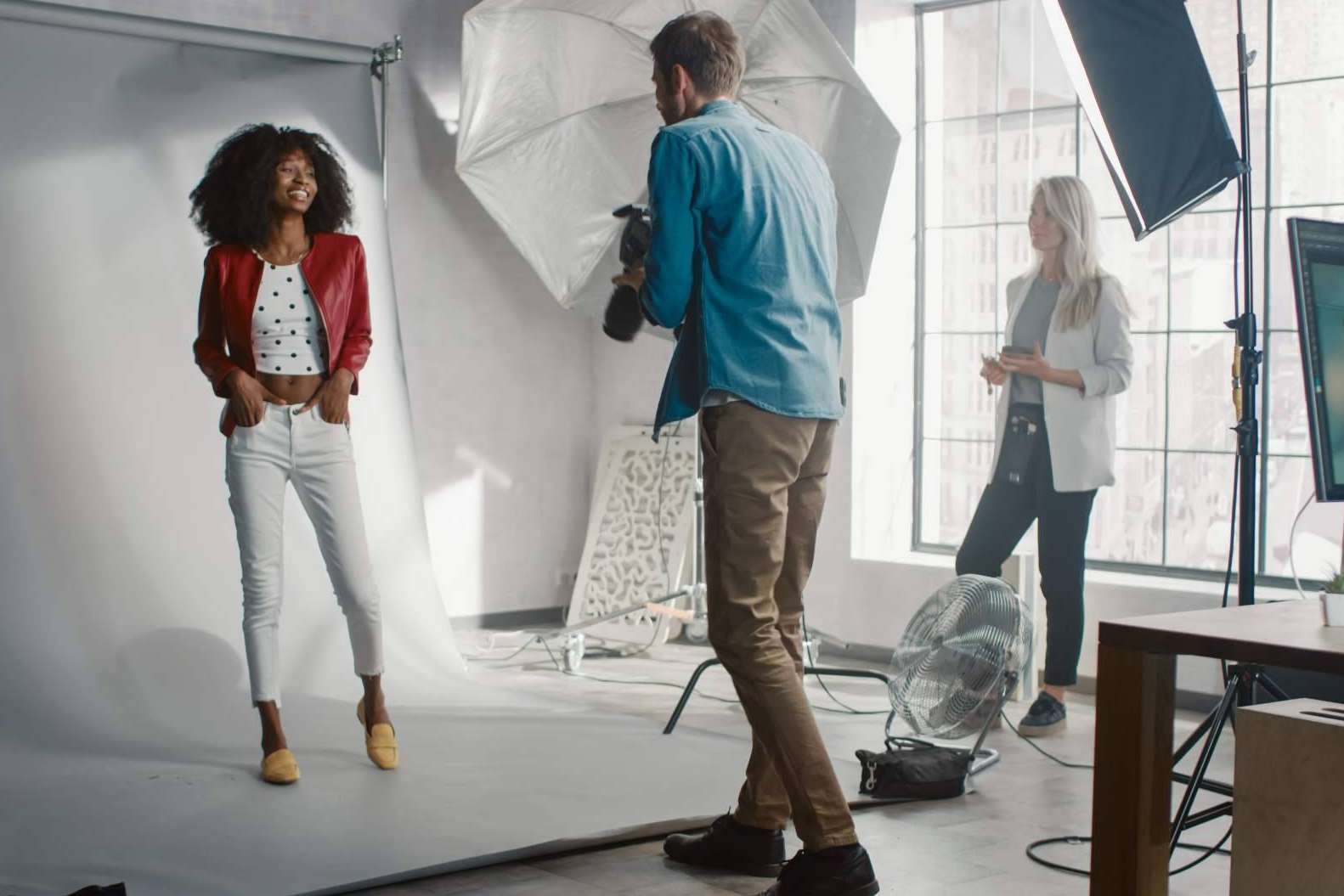 7 tips para posar frente a las cámaras, de la mano de Studio 1