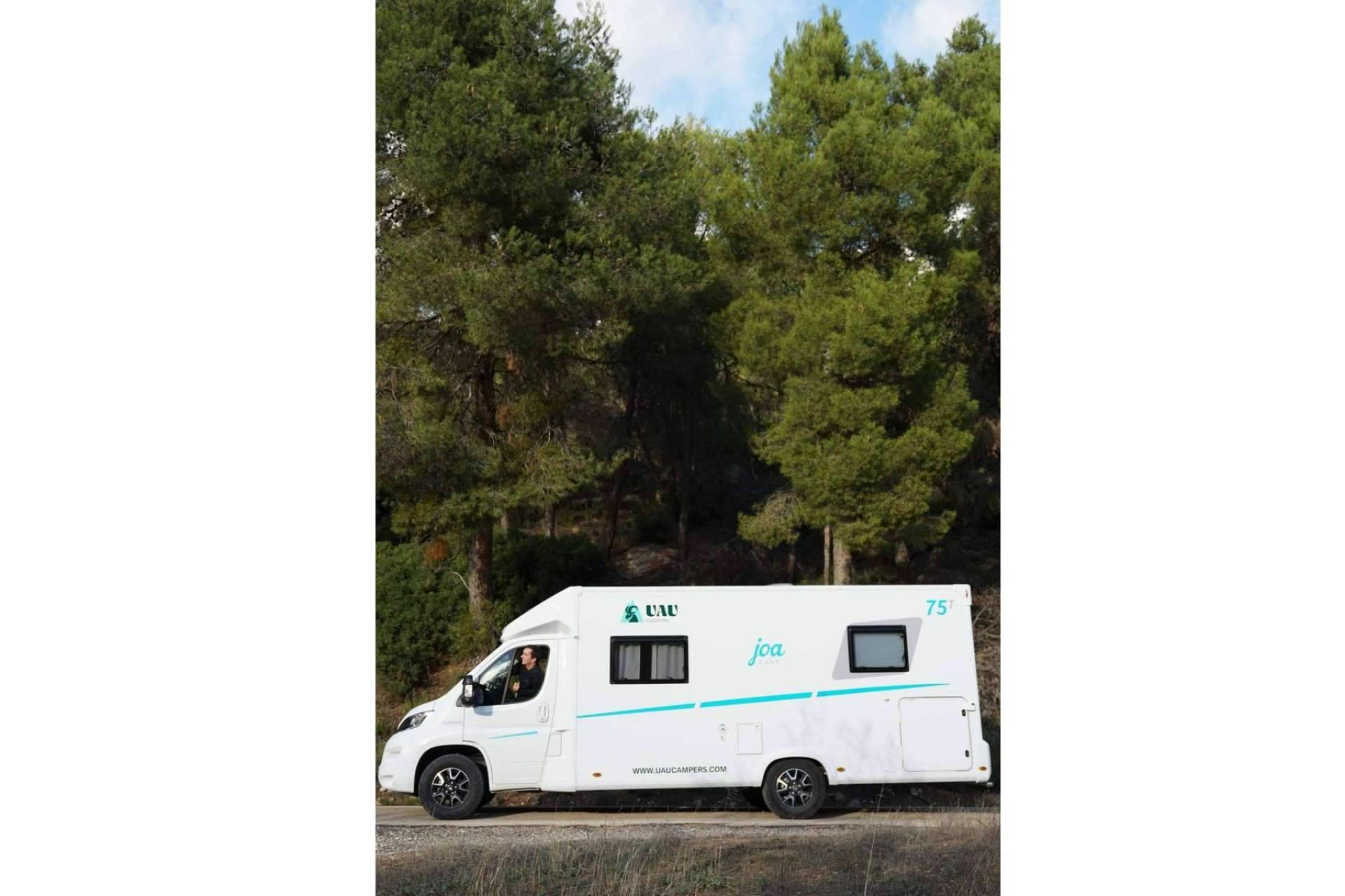 Algunos consejos para alquilar una camper o autocaravana, con UAU Campers