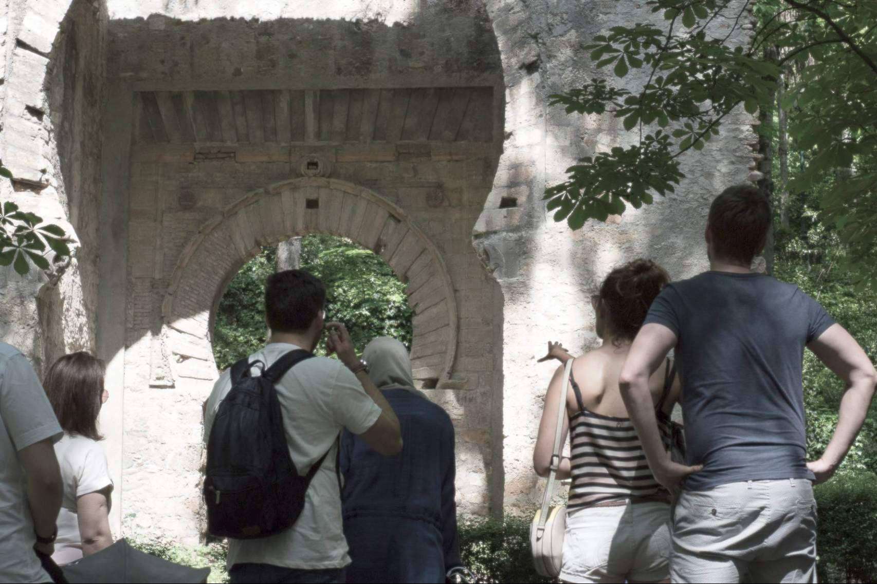 Conocer Granada a través del Hybrid Walking Tour de Play Granada