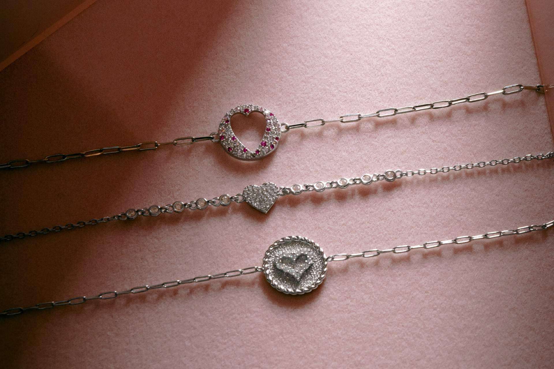 Qué joyas elegir para regalar en el Día de San Valentín