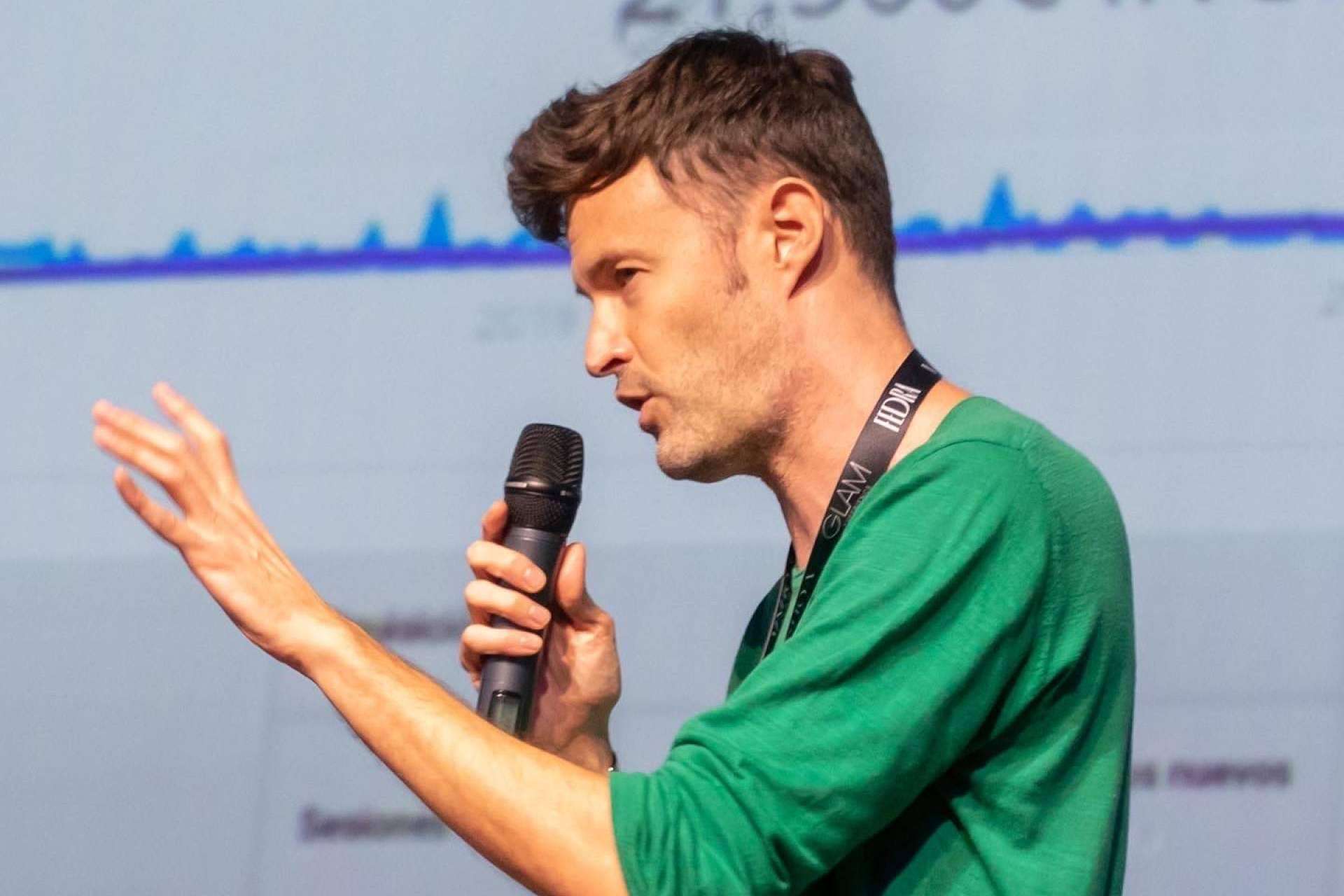 Cristian Aguado Lizondo, el emprendedor y marketer digital que alcanza millones en seis meses