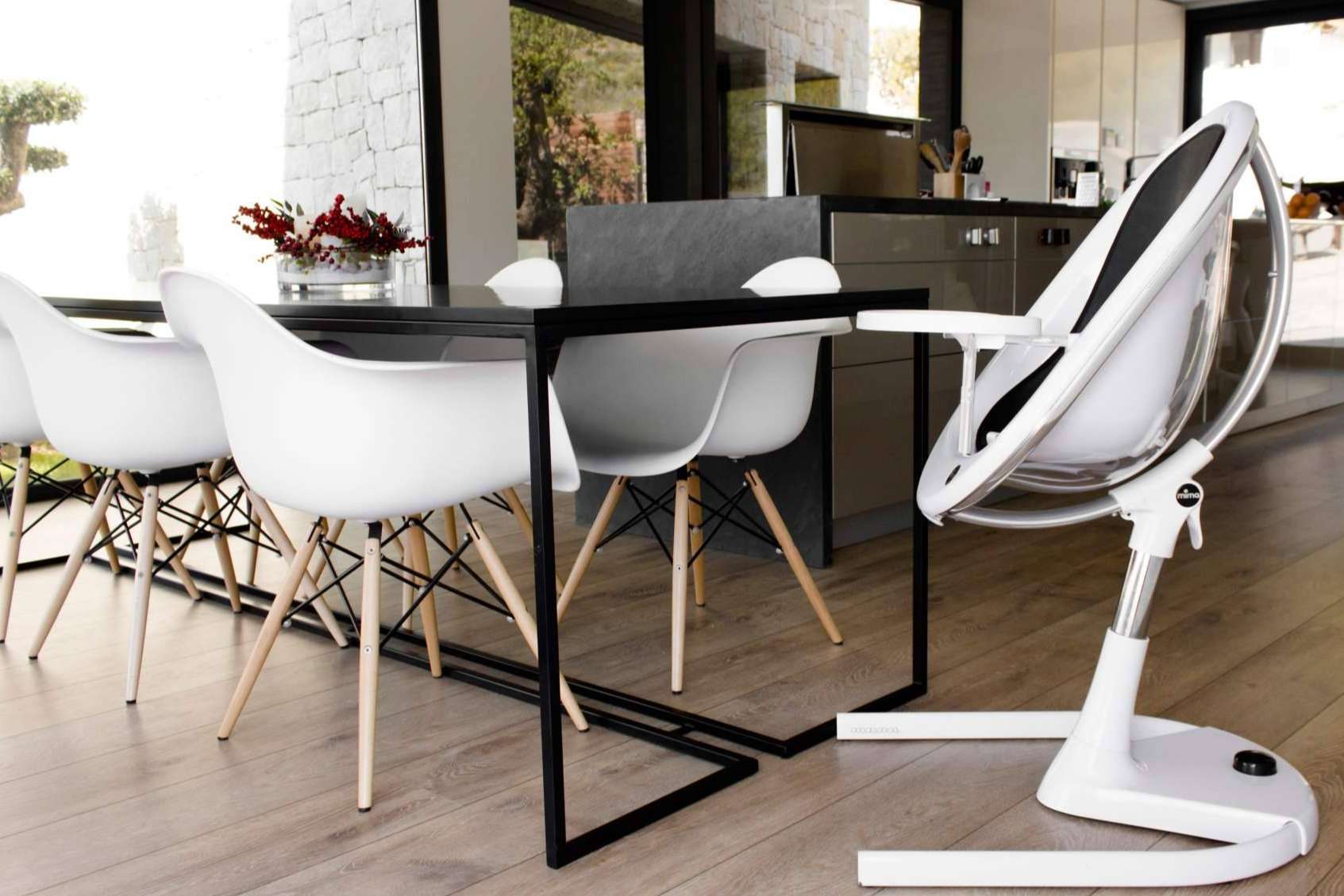 Encontrar la trona de bebé para las casas diseño, en Mima