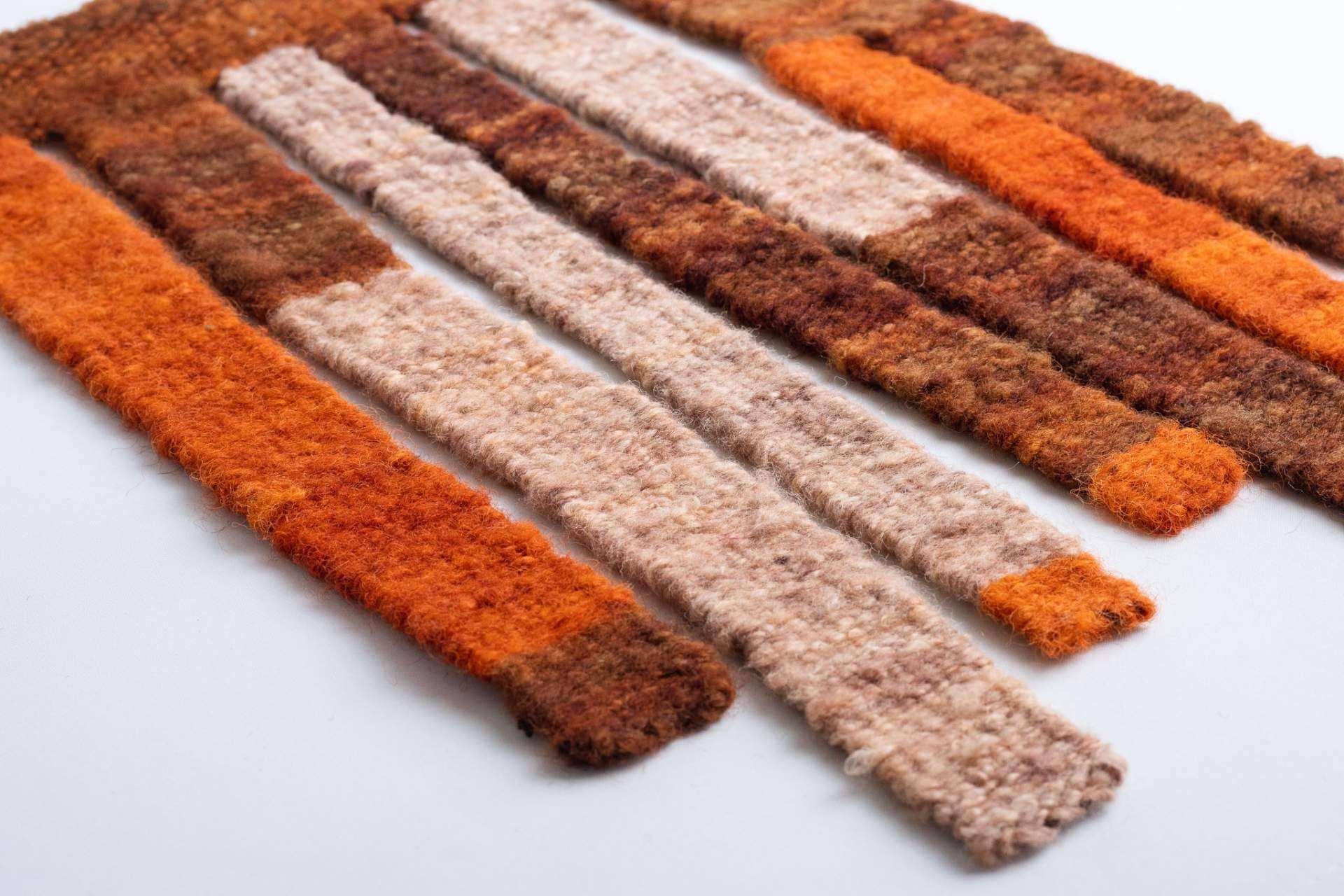 Artistas como Claudia Wool apoyan el arte textil contemporáneo, una tendencia en auge