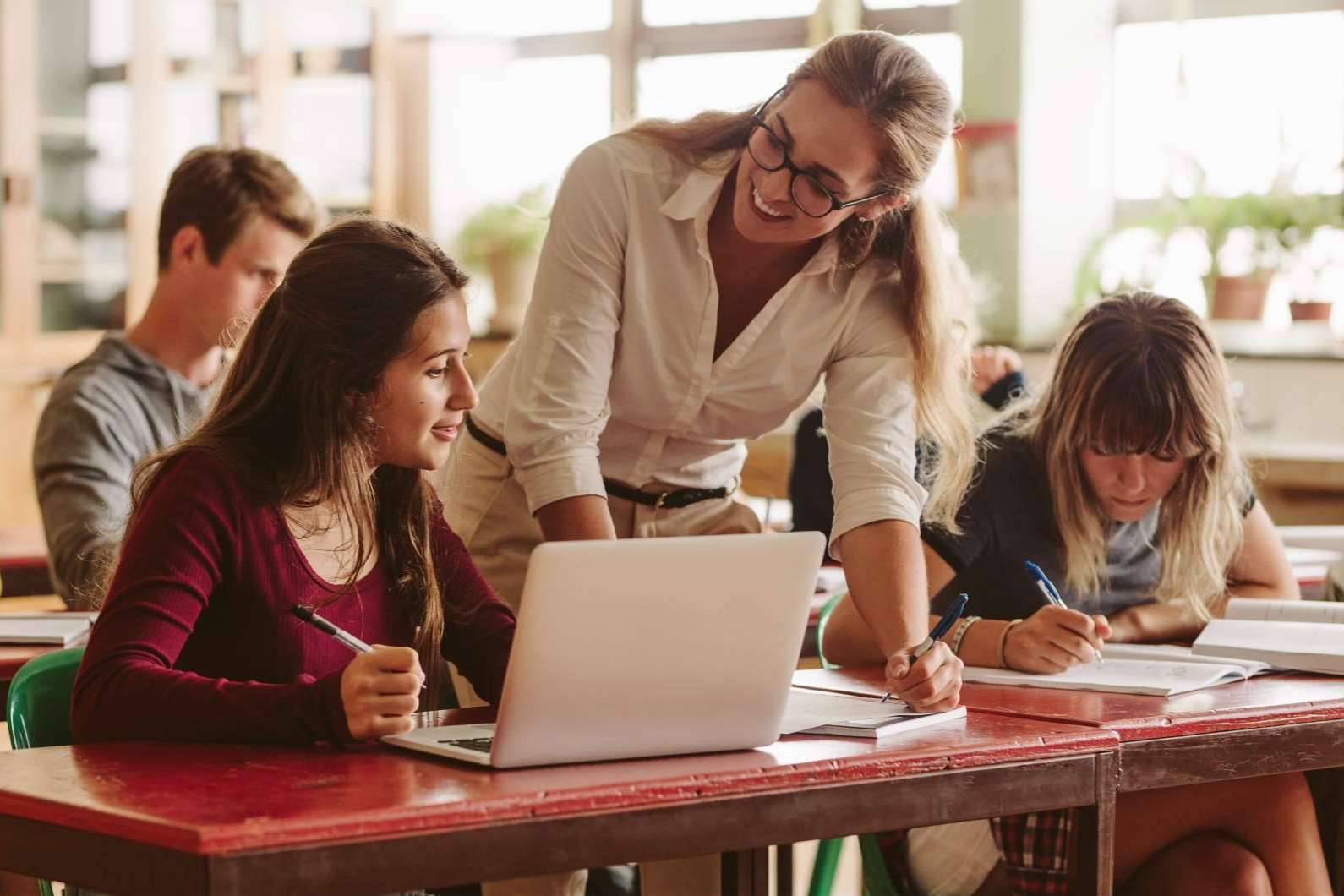 Las novedades en oposiciones de educación 2023, con Opositer
