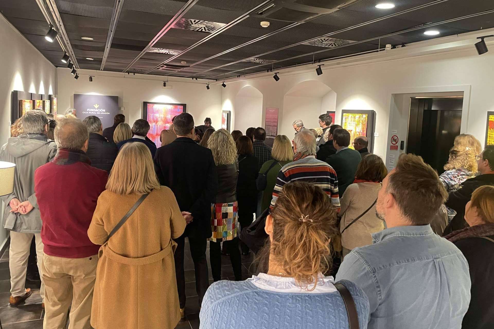 Luna de Marte ha acompañado a la muestra de arte ‘Contrapunto’ con un concierto en acústico