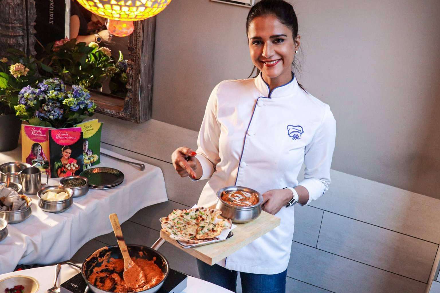 El restaurante cuya carta ha sido elaborada por la ganadora de MasterChef India permite viajar a la India sin salir de Madrid