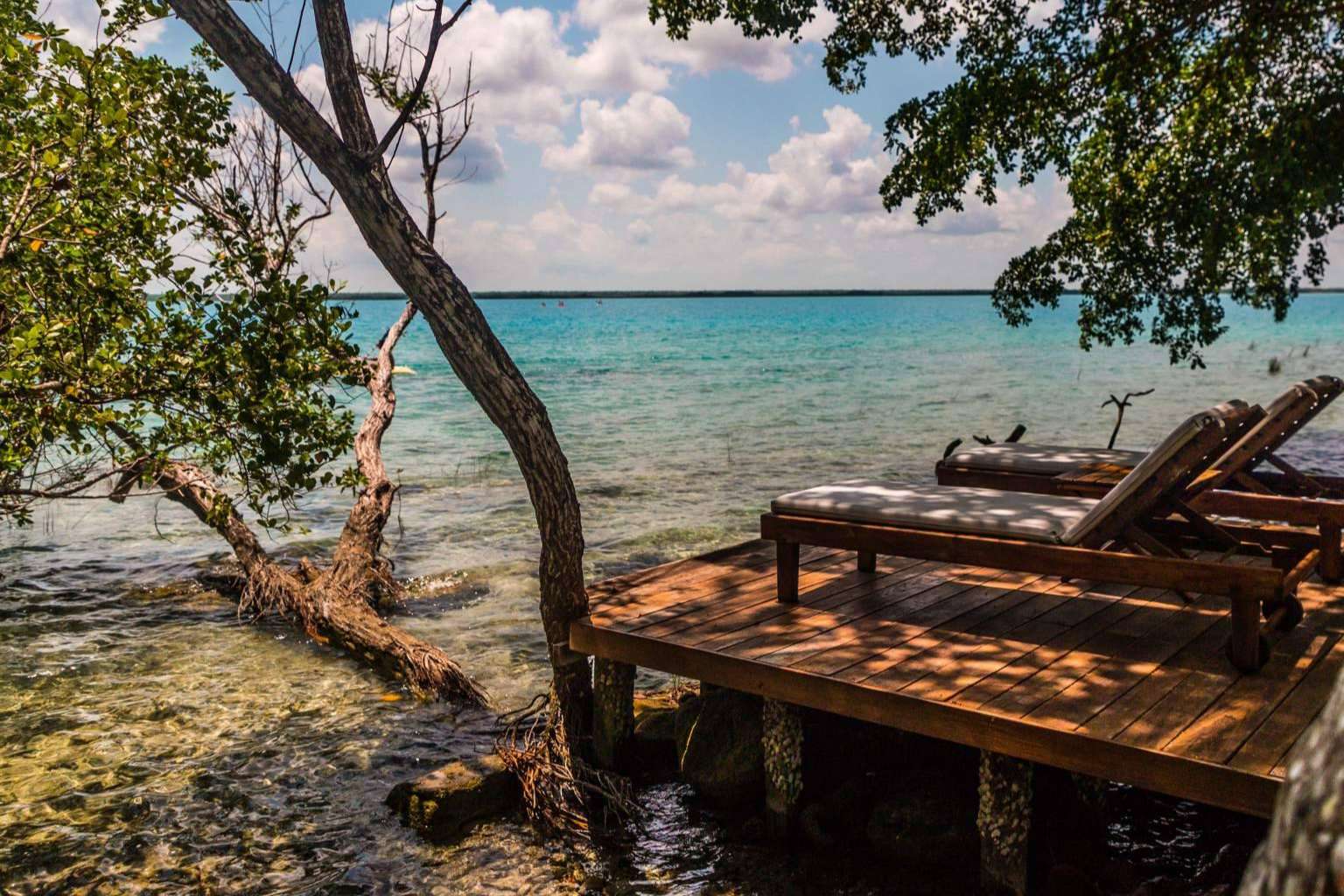 El viaje alternativo a Laguna Bacalar y Costa Maya que propone Tierras Mayas