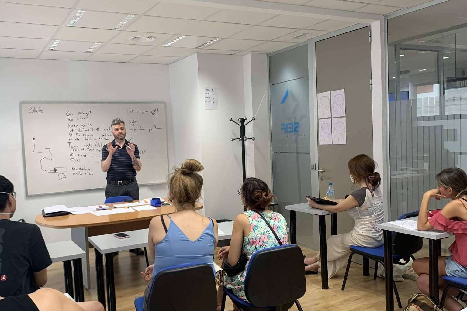 Aprender un idioma en poco tiempo a través de los cursos intensivos de inglés en Madrid de Seif English Academy
