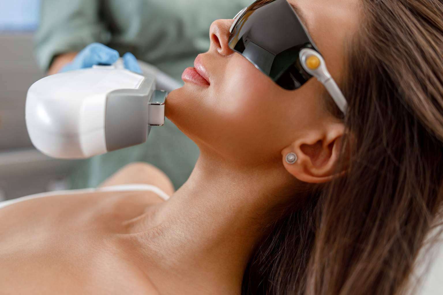 Dermativa ofrece servicio de depilación facial definitiva