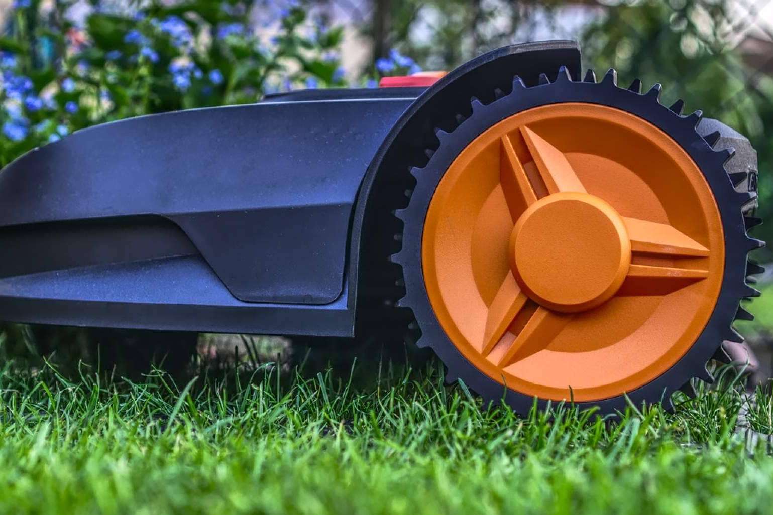 Cuáles son los beneficios de la instalación de césped artificial con Sumigran