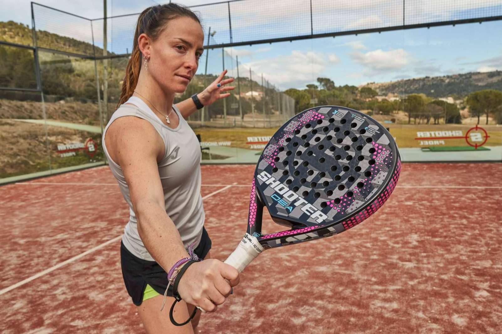 Palas de pádel de fabricación 100 % nacional, con SHOOTER PADEL