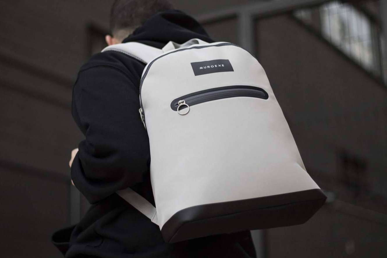 La nueva línea de Muroexe presenta accesorios veganos, con una amplia variedad de mochilas y bolsos