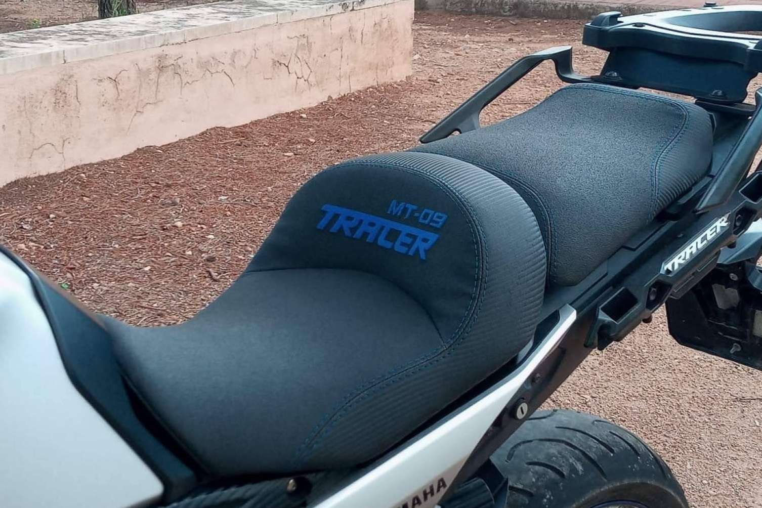¿Dónde modificar el asiento de moto de carretera y hacerlo más cómodo? JM-Fundas
