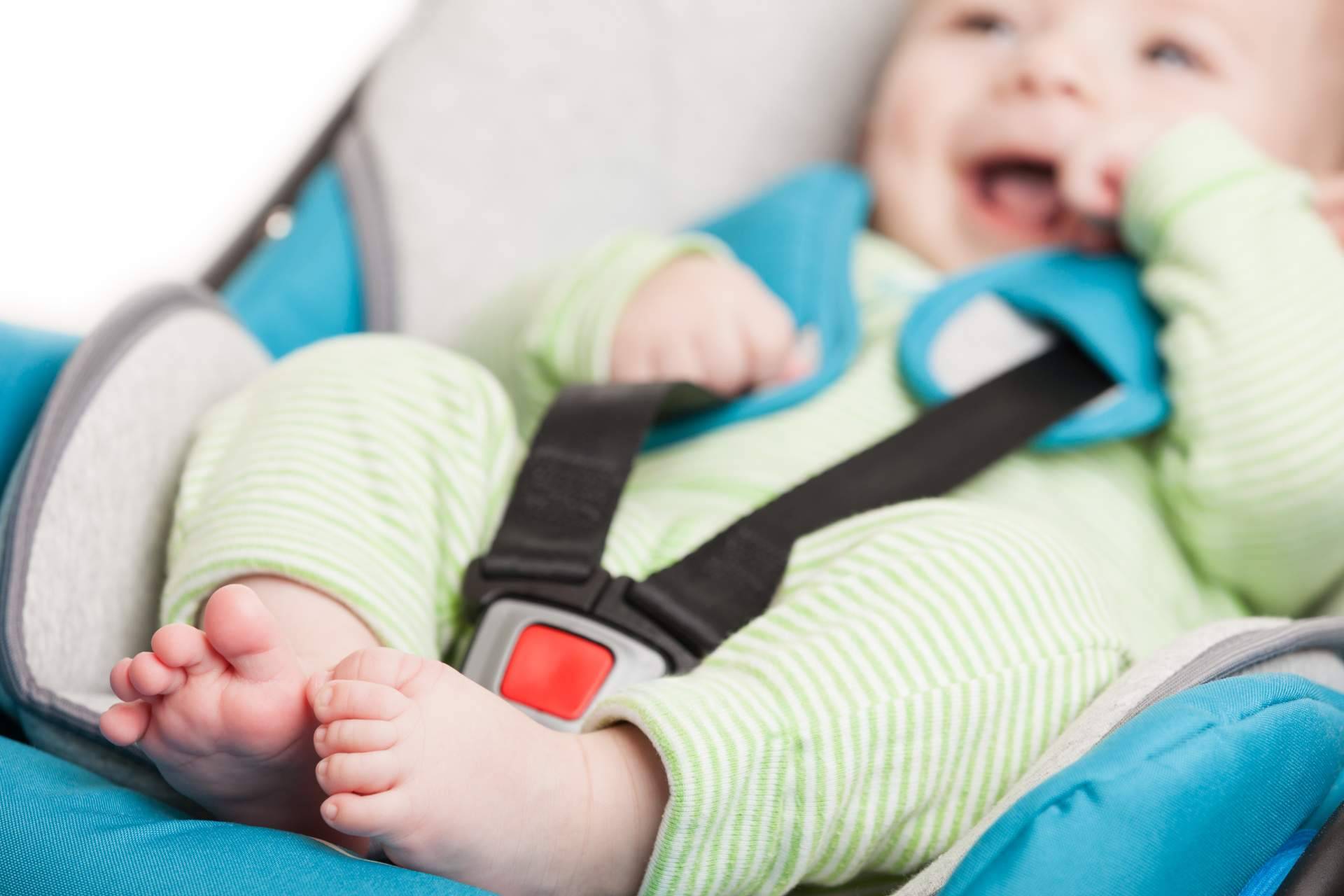 Las sillas de auto para bebés son clave para garantizar su seguridad en la carretera, por MIMOS