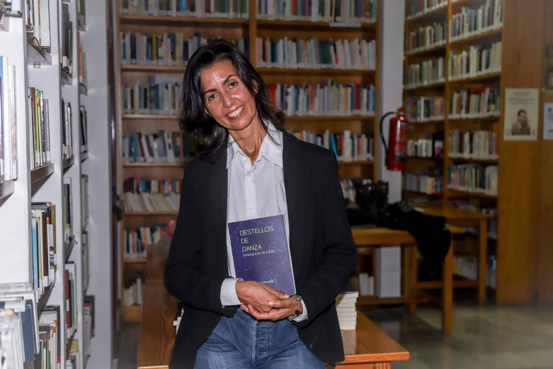 Reivindicación de la belleza de la danza, la amistad femenina y el trabajo en equipo en la obra ‘Destellos de danza’ de la conocida bailarina Emmanuela T