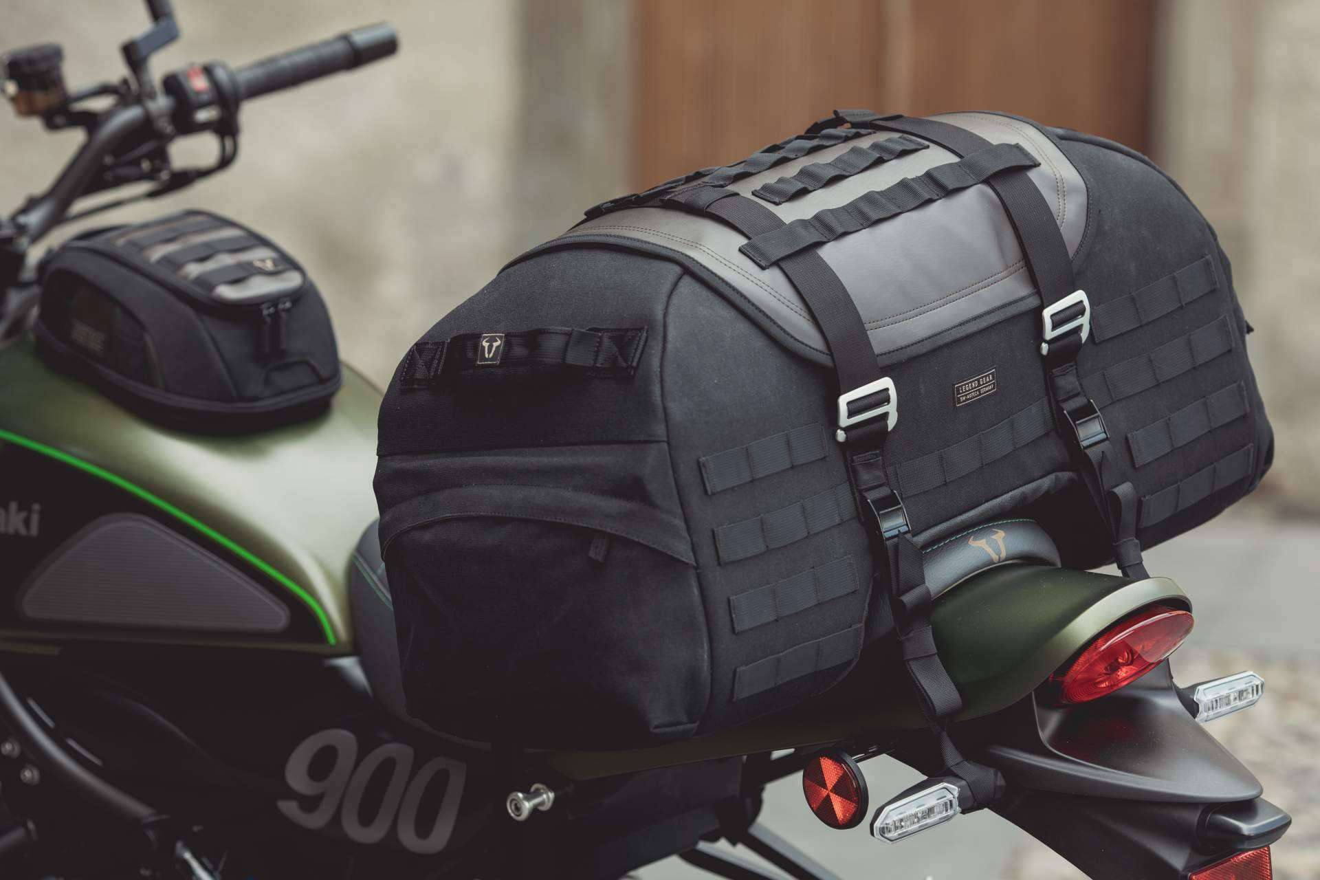 Disfrutar del Gran Premio de MotoGP viajando en moto hasta Jerez con los accesorios de SW-MOTECH