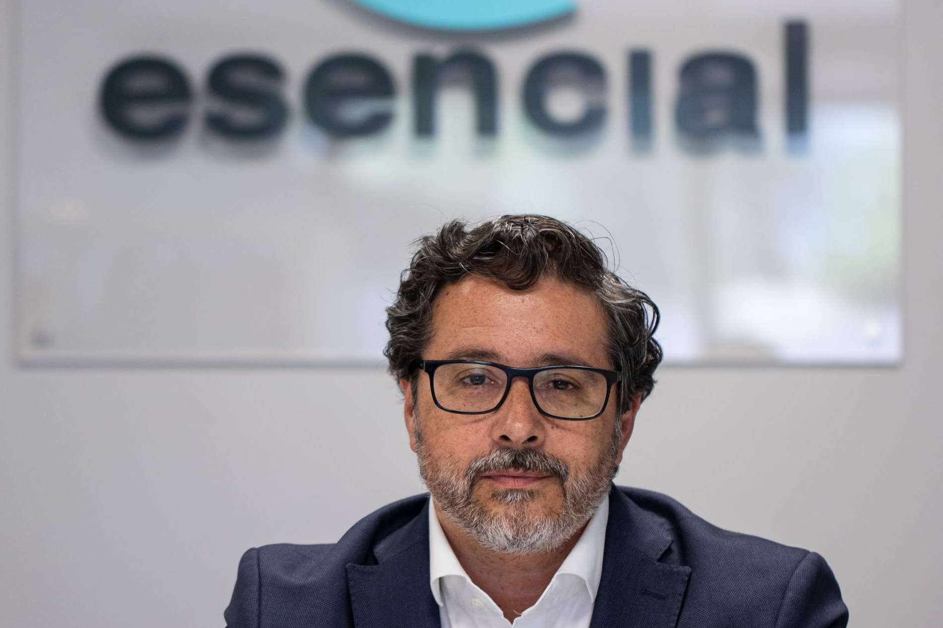 El desarrollo de la estrategia de comunicación y marketing digital de Lutronic, en manos de ESENCIAL